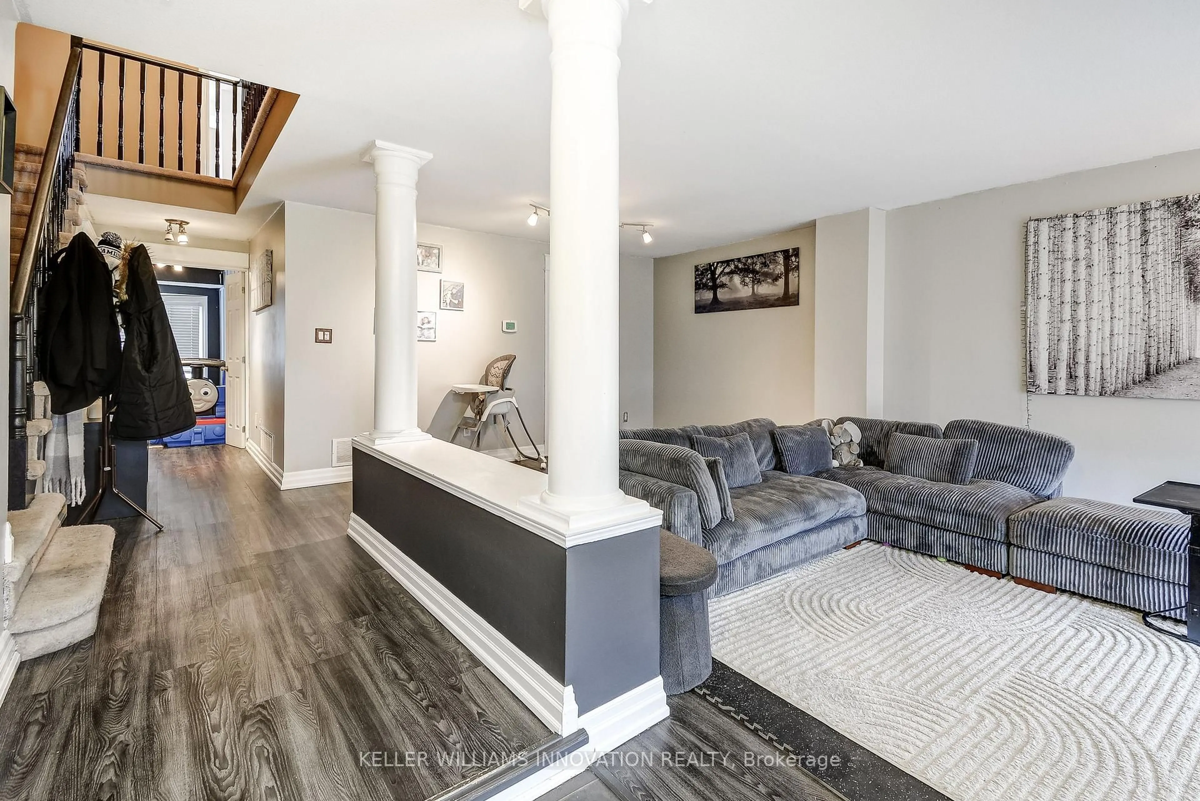 Unknown for 3 Waterford Cres, Hamilton Ontario L8E 4Z8