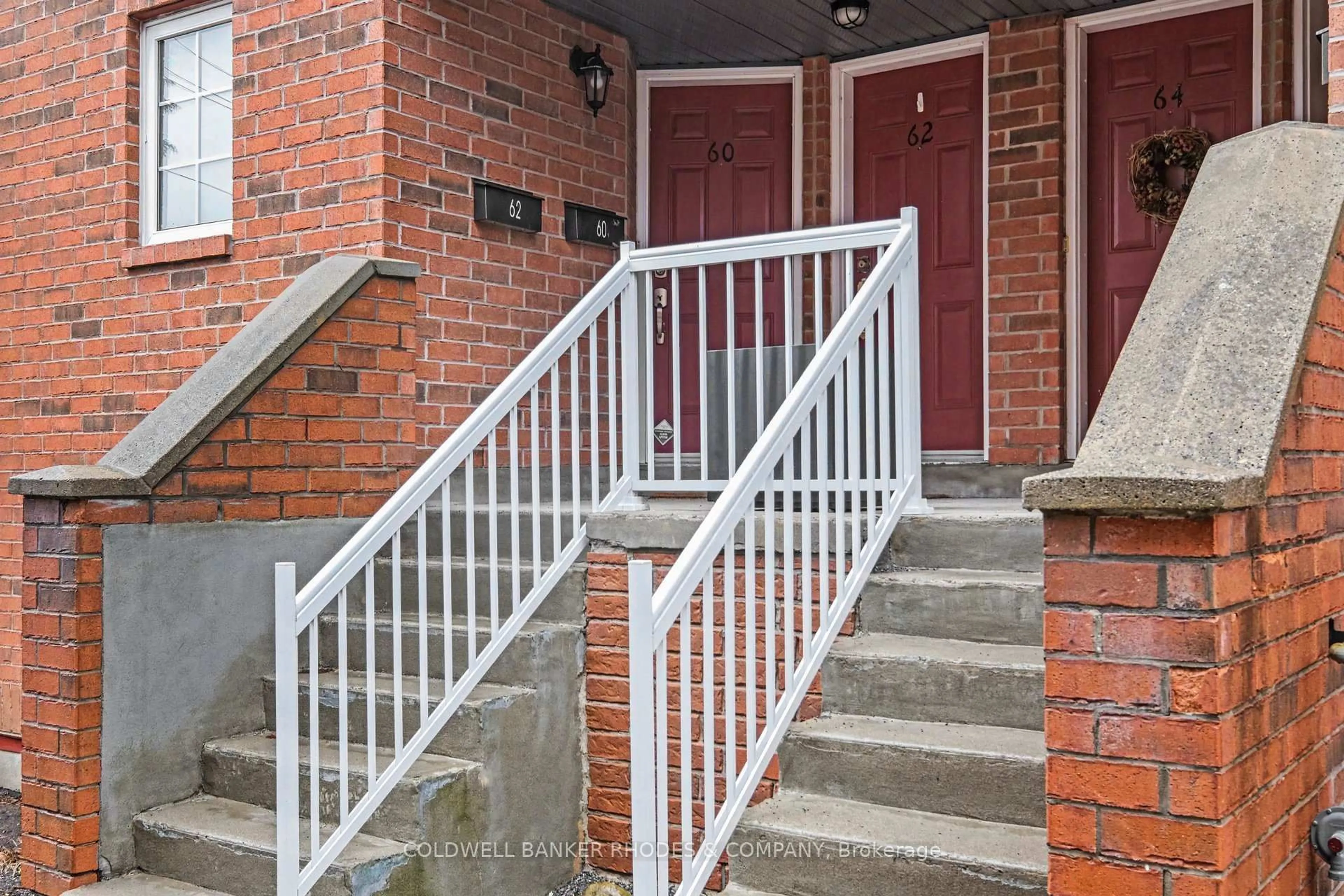 Unknown for 60 Mayflower Private, Ottawa Ontario K2B 0A2