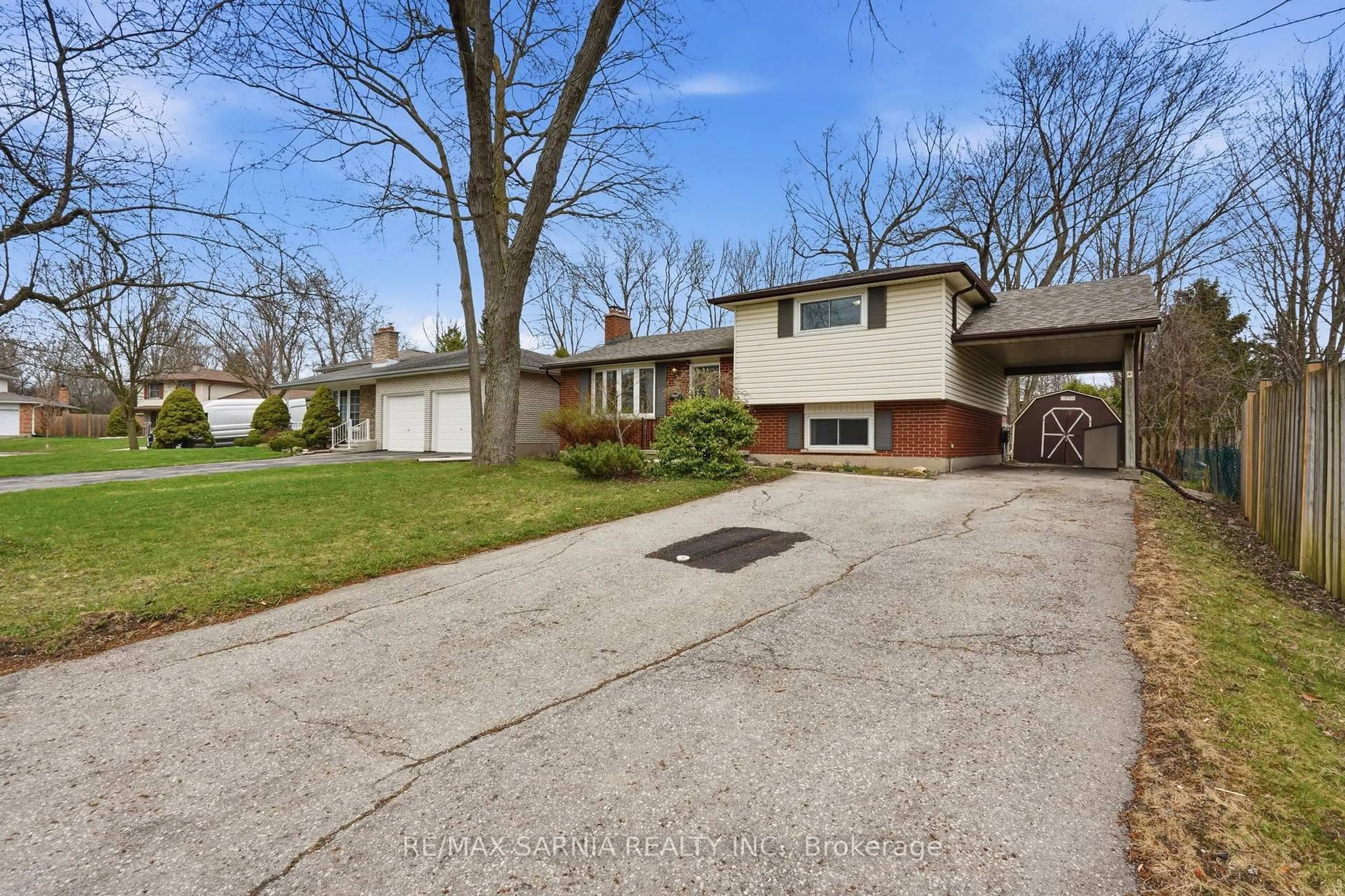 Unknown for 159 Estella Crt, London South Ontario N6J 3C5