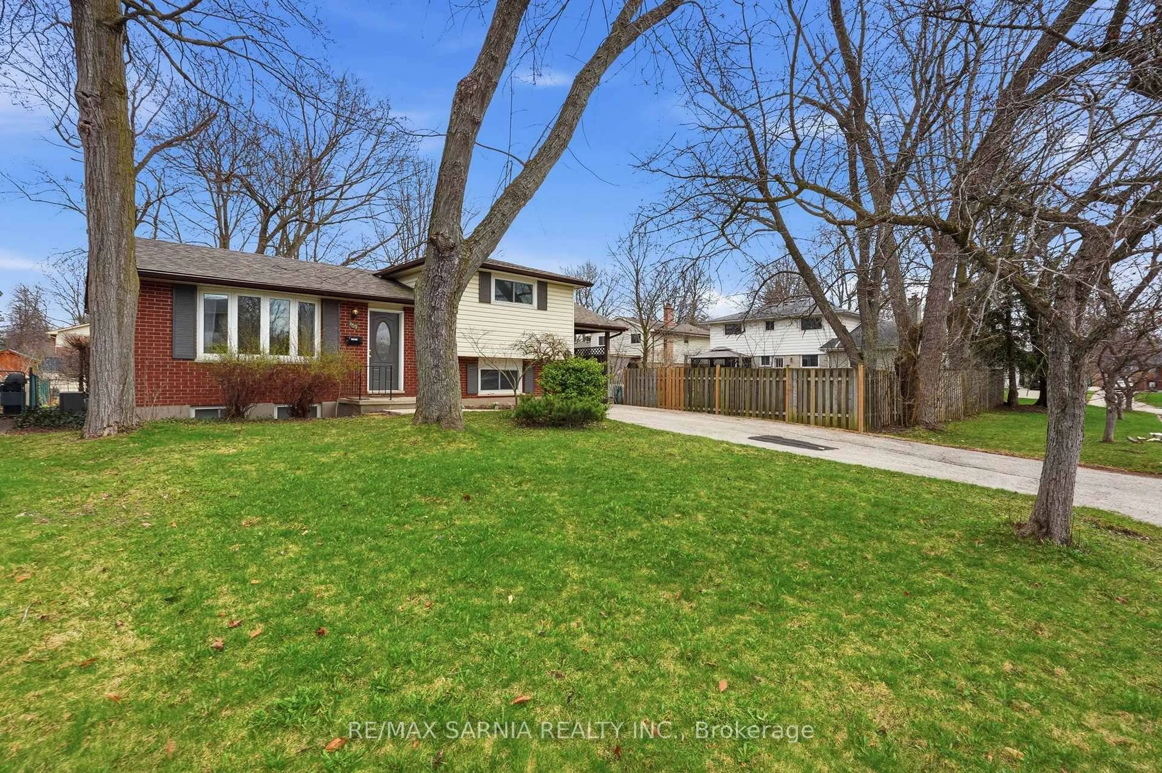 Unknown for 159 Estella Crt, London South Ontario N6J 3C5