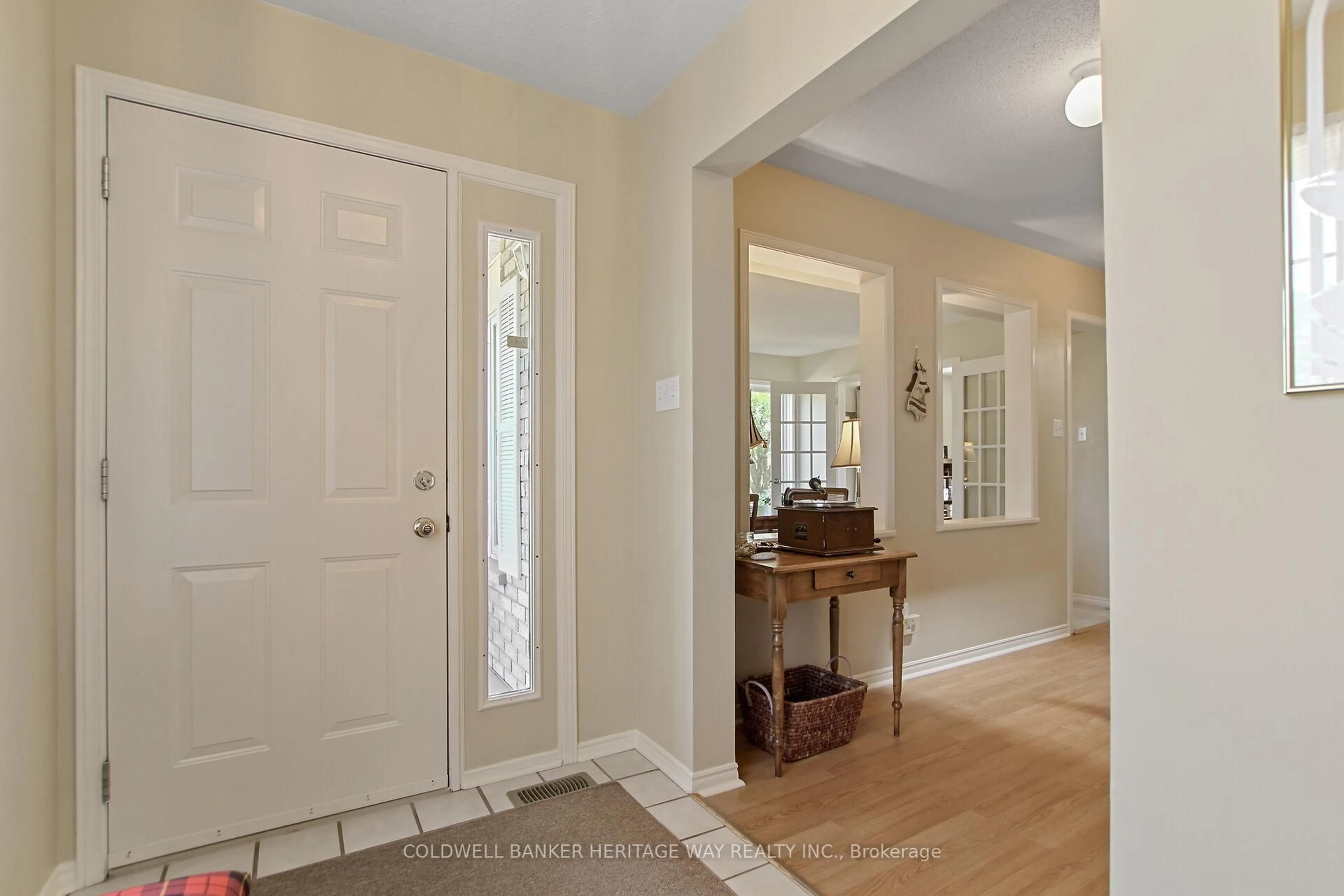 Indoor entryway for 265 Julie Anne Cres, Carleton Place Ontario K7C 4M5