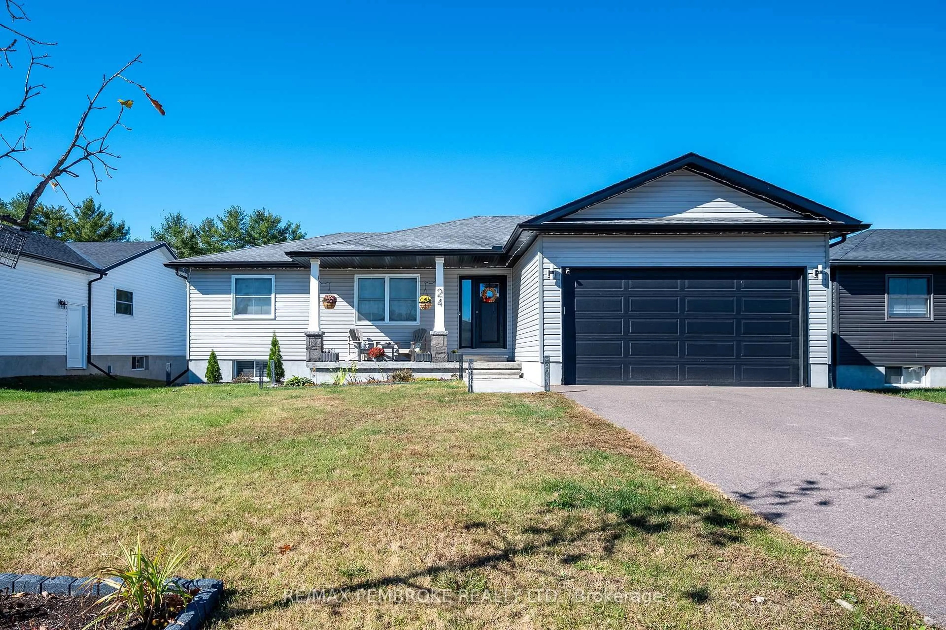 Home with vinyl exterior material, street for 24 Terrance Dr, Petawawa Ontario K8H 0H3