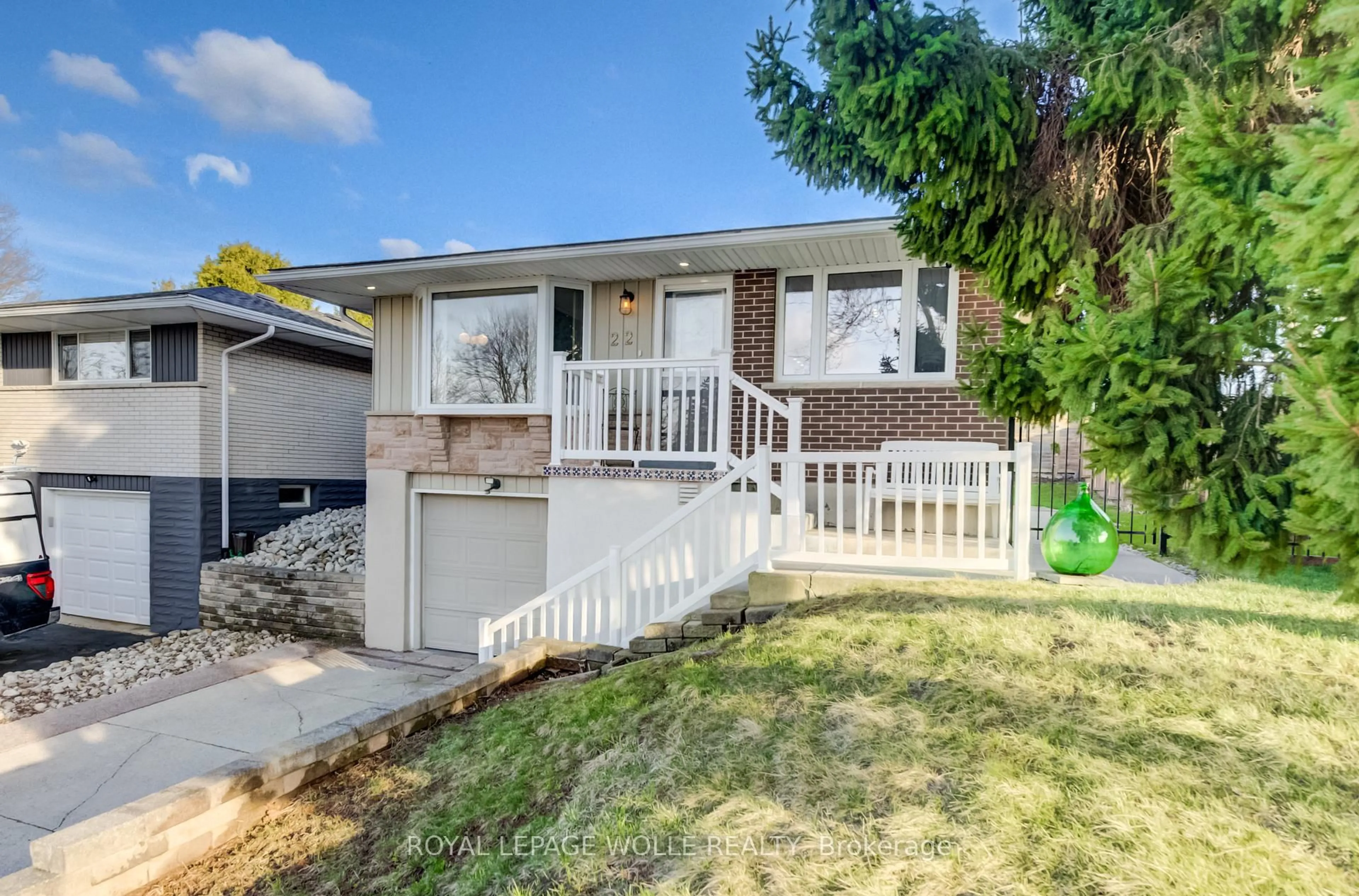 Home with vinyl exterior material, street for 22 Duncairn Ave, Kitchener Ontario N2M 4S4