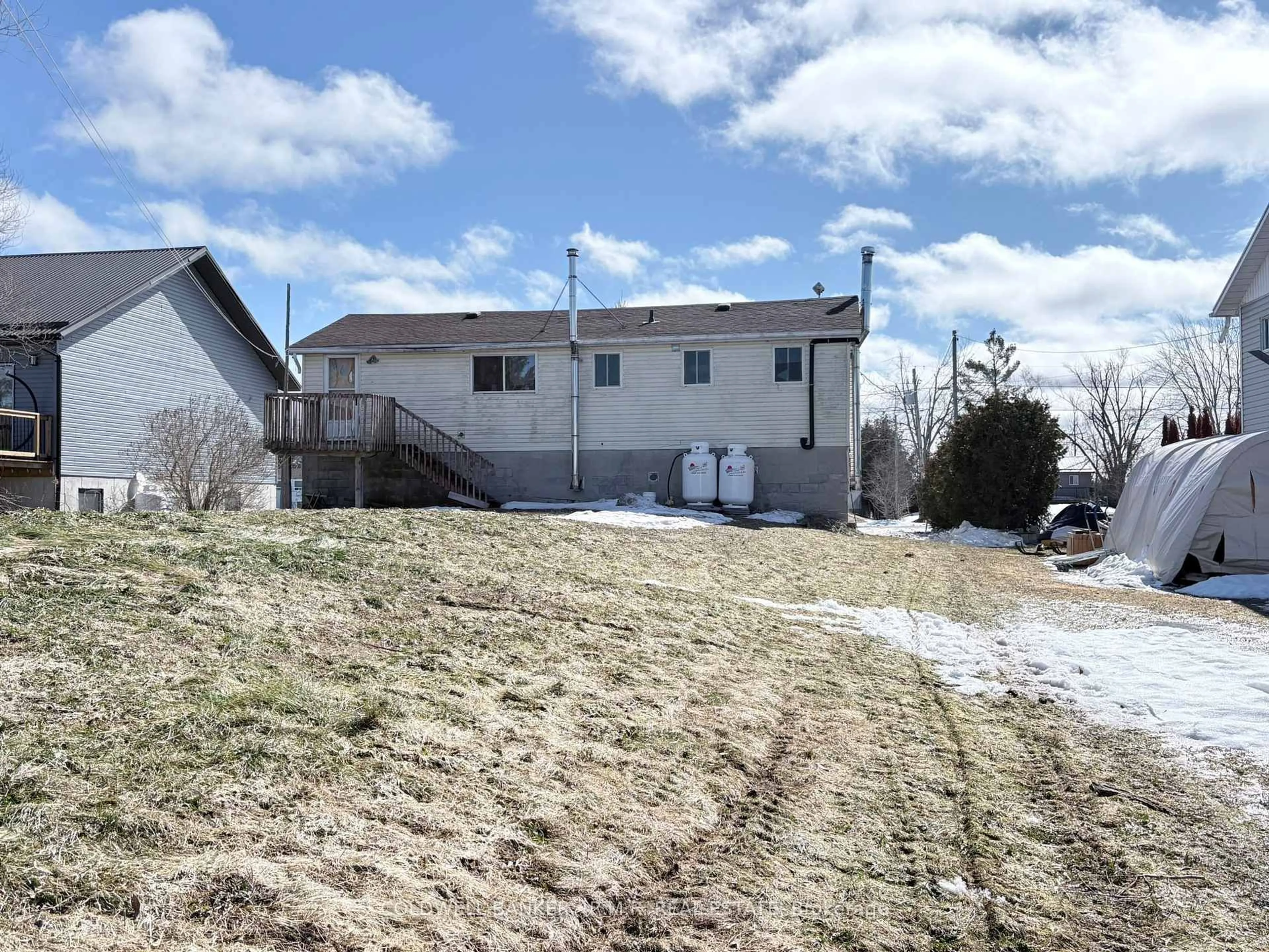 A pic from outside/outdoor area/front of a property/back of a property/a pic from drone, unknown for 268 McGuire Beach Rd, Kawartha Lakes Ontario K0M 2B0