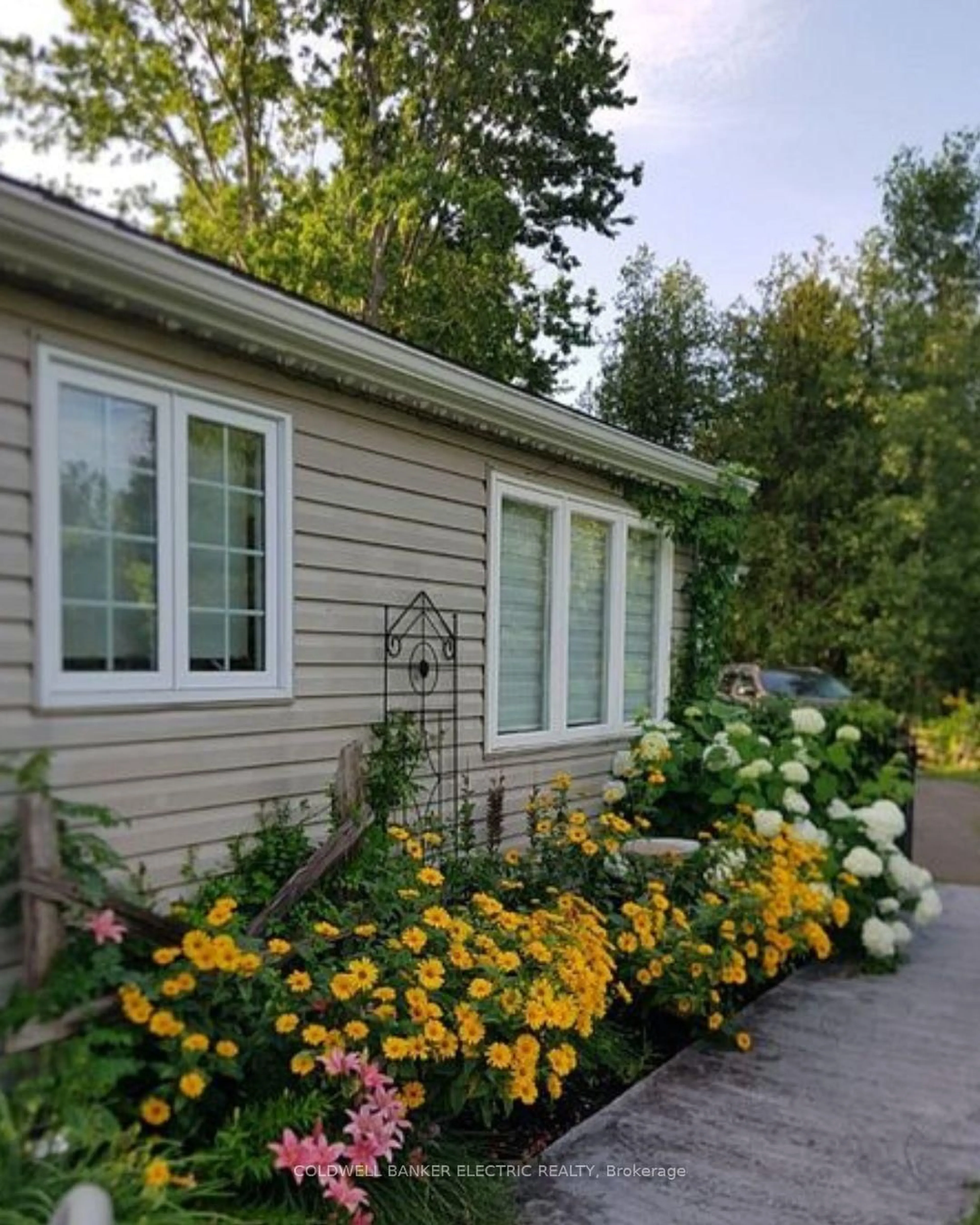 Unknown for 544 County 8 Rd, Douro-Dummer Ontario K0L 2B0