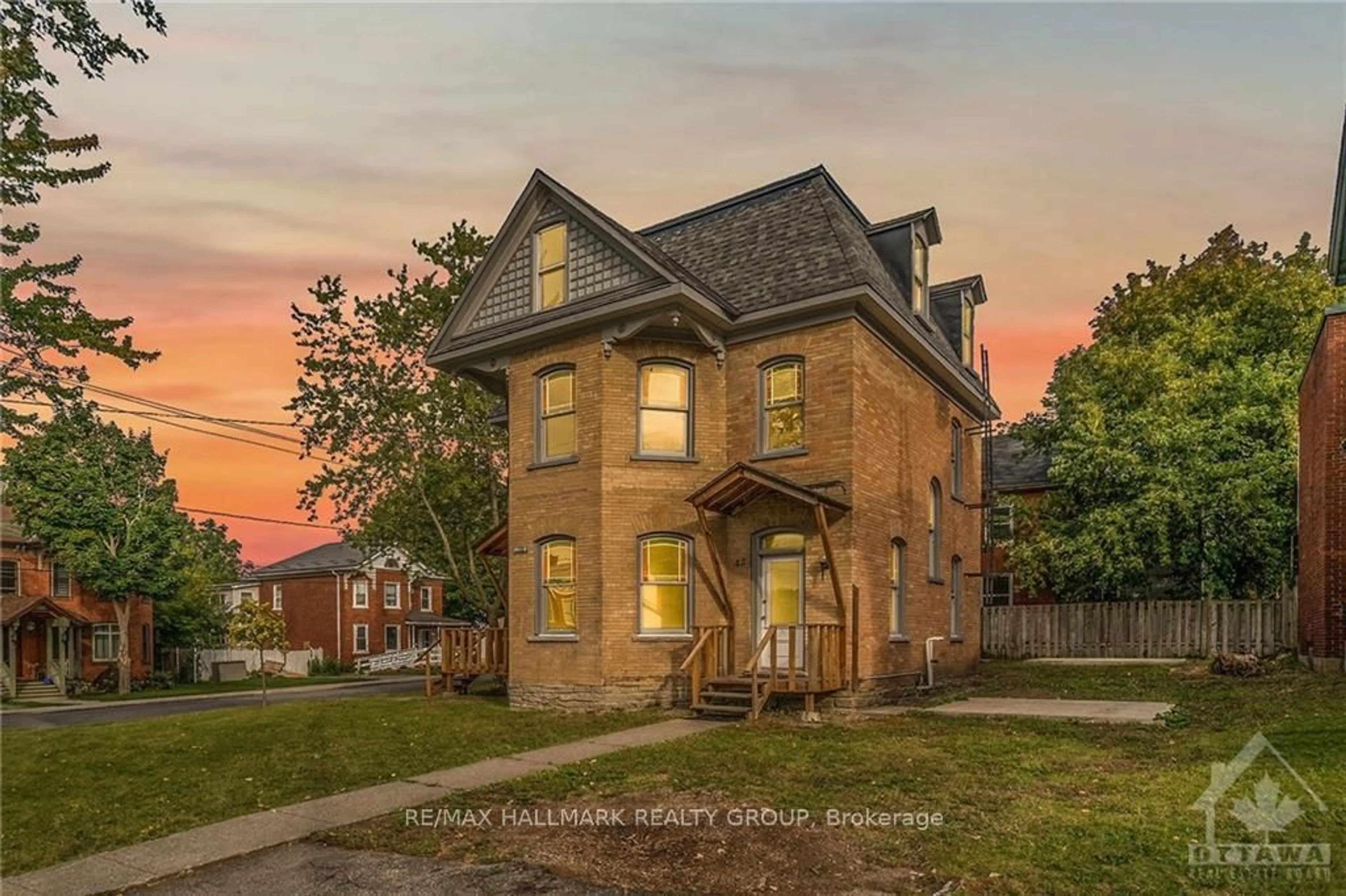 Home with brick exterior material, street for 42 CHURCH St, Smiths Falls Ontario K7A 1P7