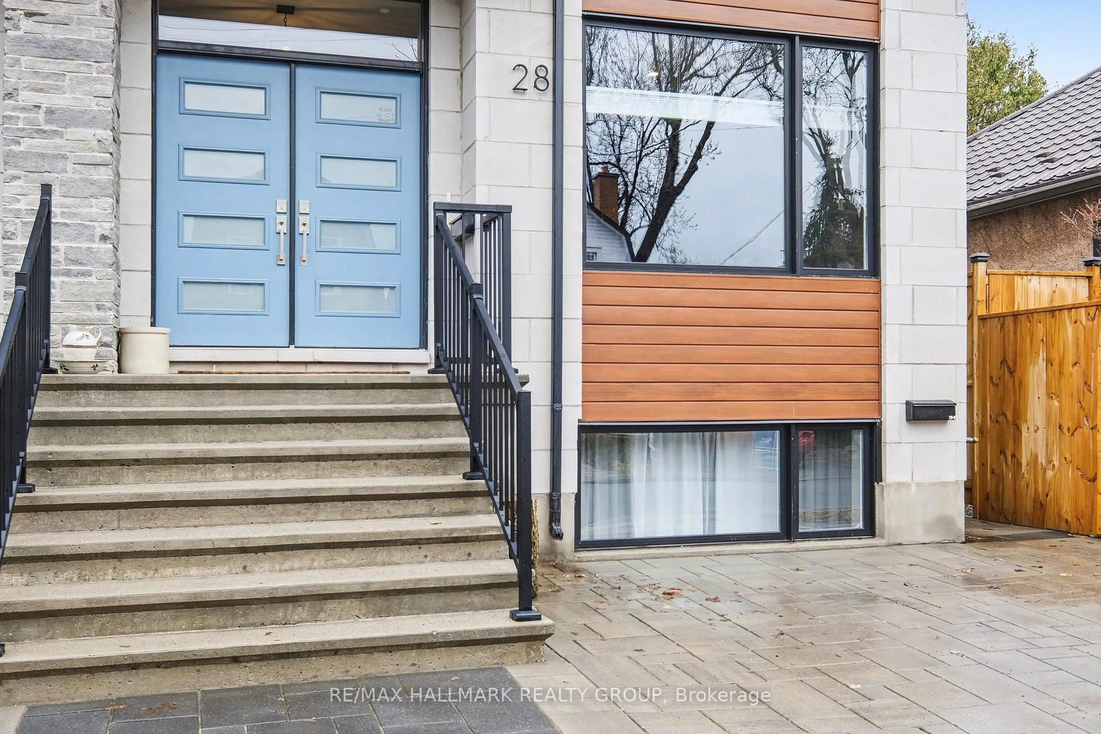 Unknown for 28 King George St, Ottawa Ontario K1K 1V8