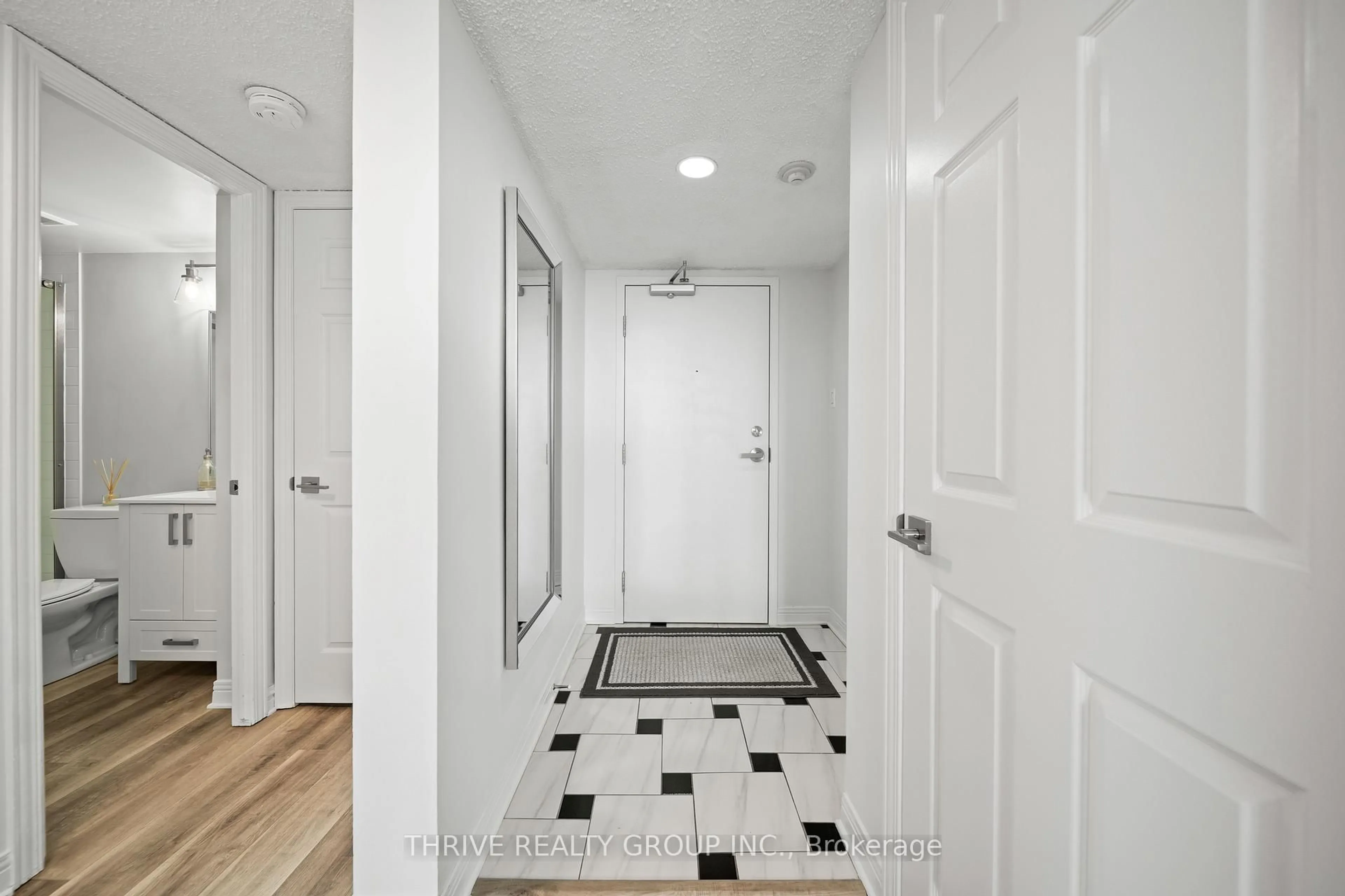 Indoor entryway for 600 Talbot St #803, London East Ontario N6A 5L9