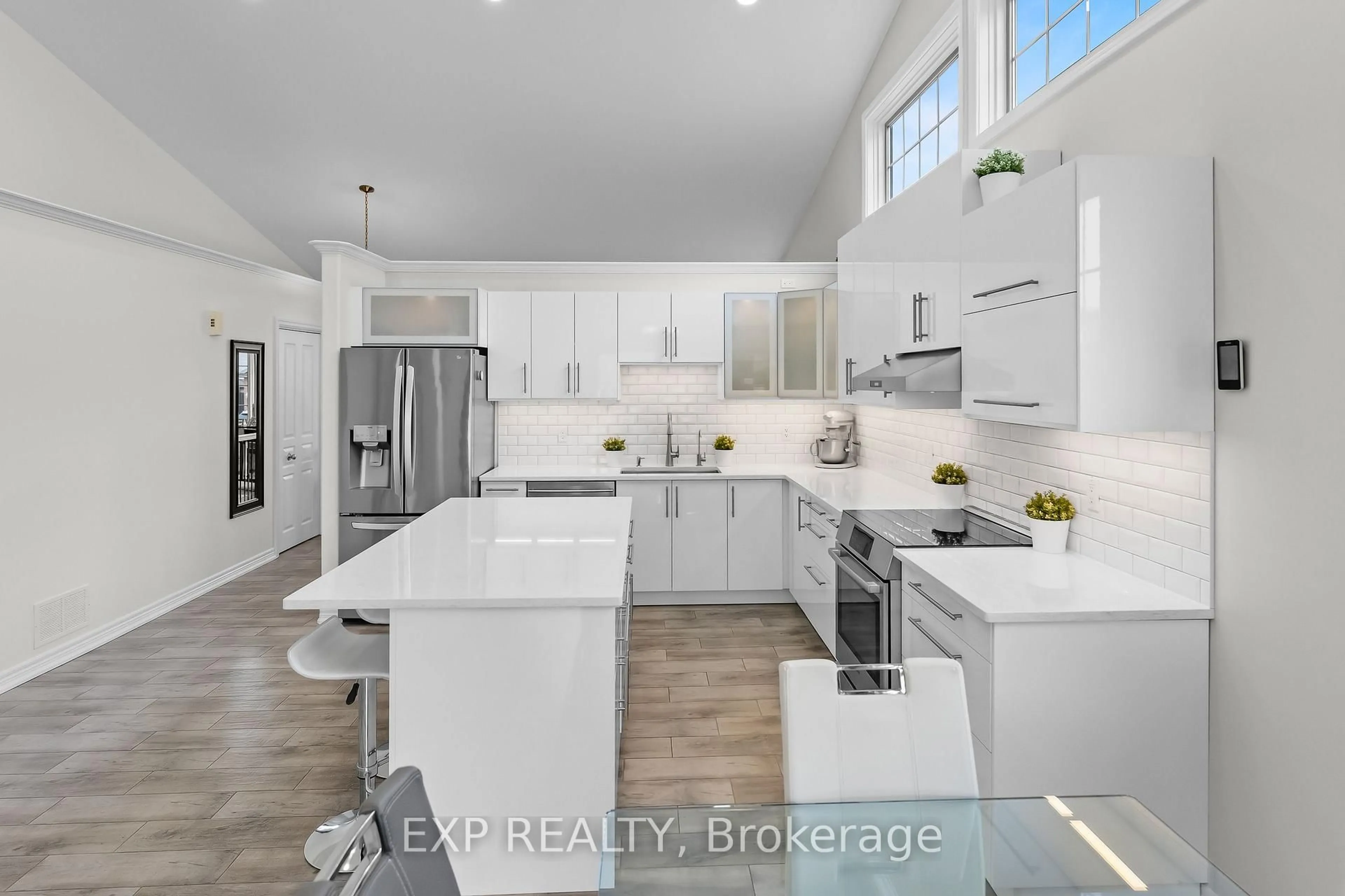 Open concept kitchen, unknown for 7032 Kelly Dr, Niagara Falls Ontario L2H 3J9