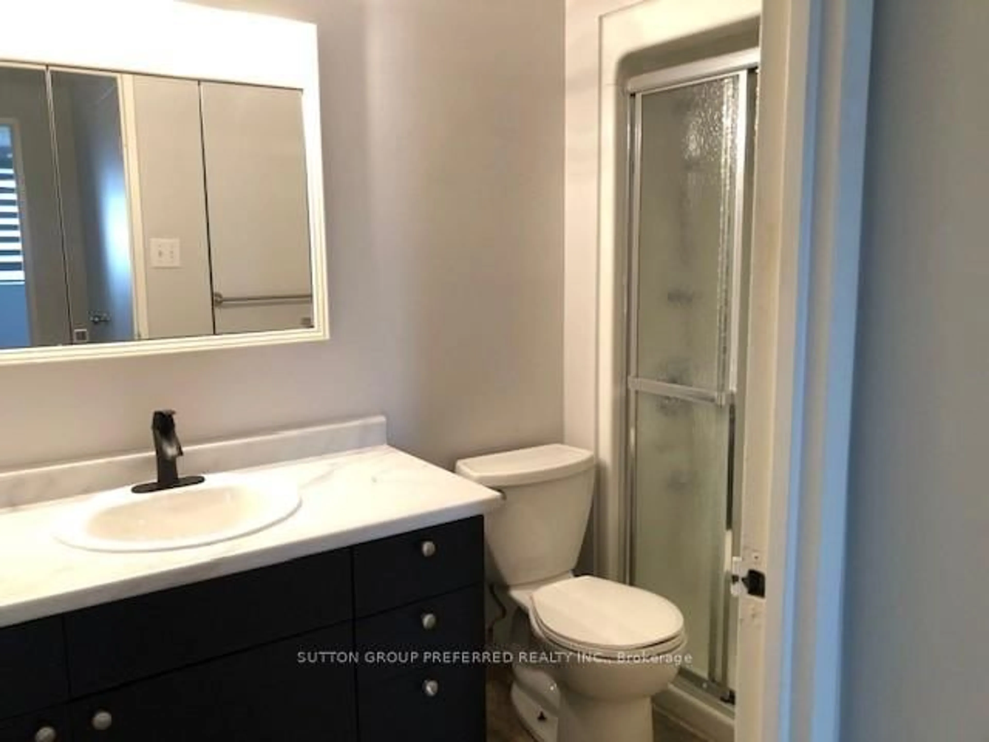 Standard bathroom, unknown for 225 Campus Pkwy #207, Chatham-Kent Ontario N7L 4X2