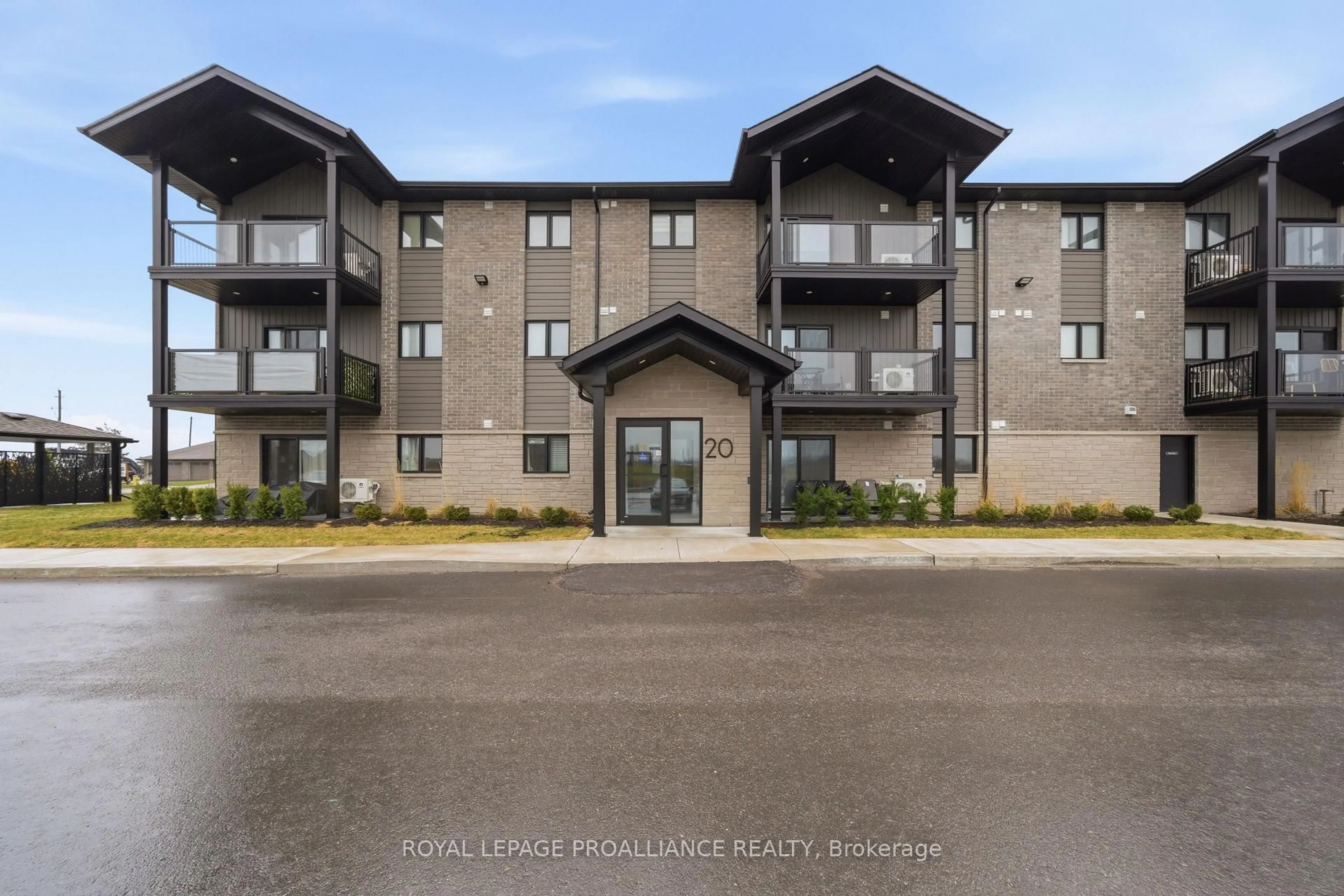 Unknown for 20 Hillside Meadow Dr #208, Quinte West Ontario K8V 0J7