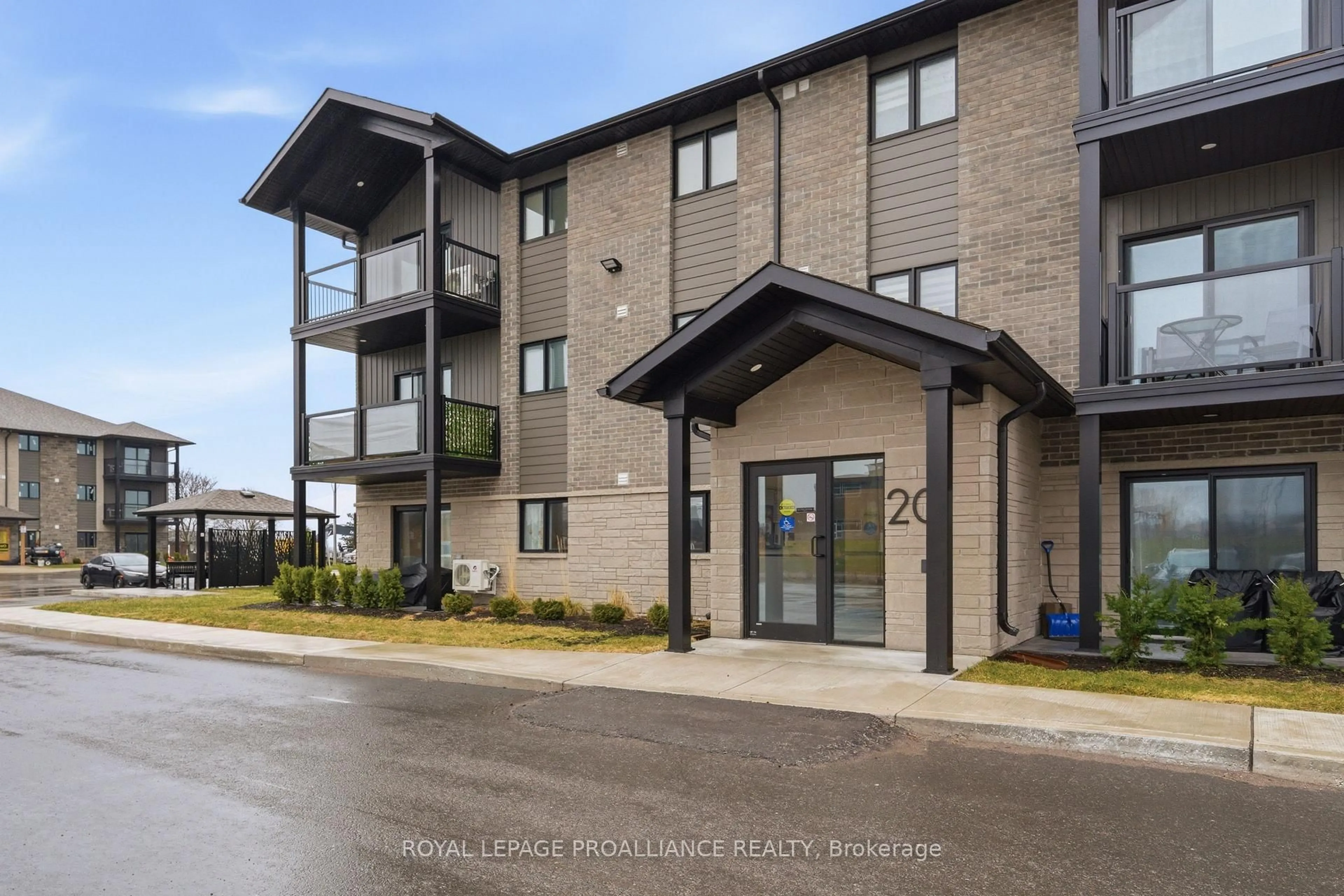 Unknown for 20 Hillside Meadow Dr #208, Quinte West Ontario K8V 0J7