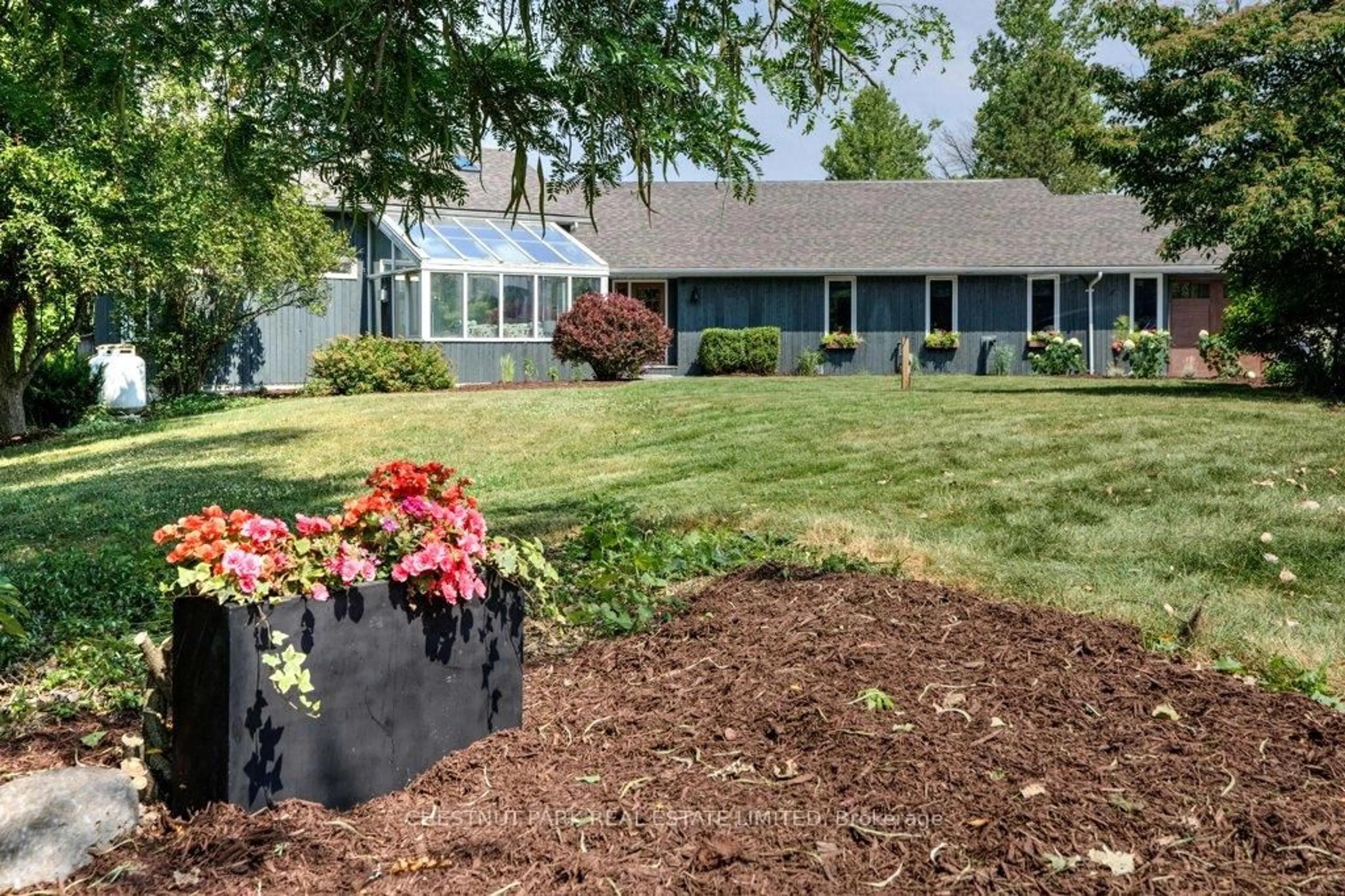 Home with vinyl exterior material, unknown for 3265 County Road 9, Napanee Ontario K7R 3K8