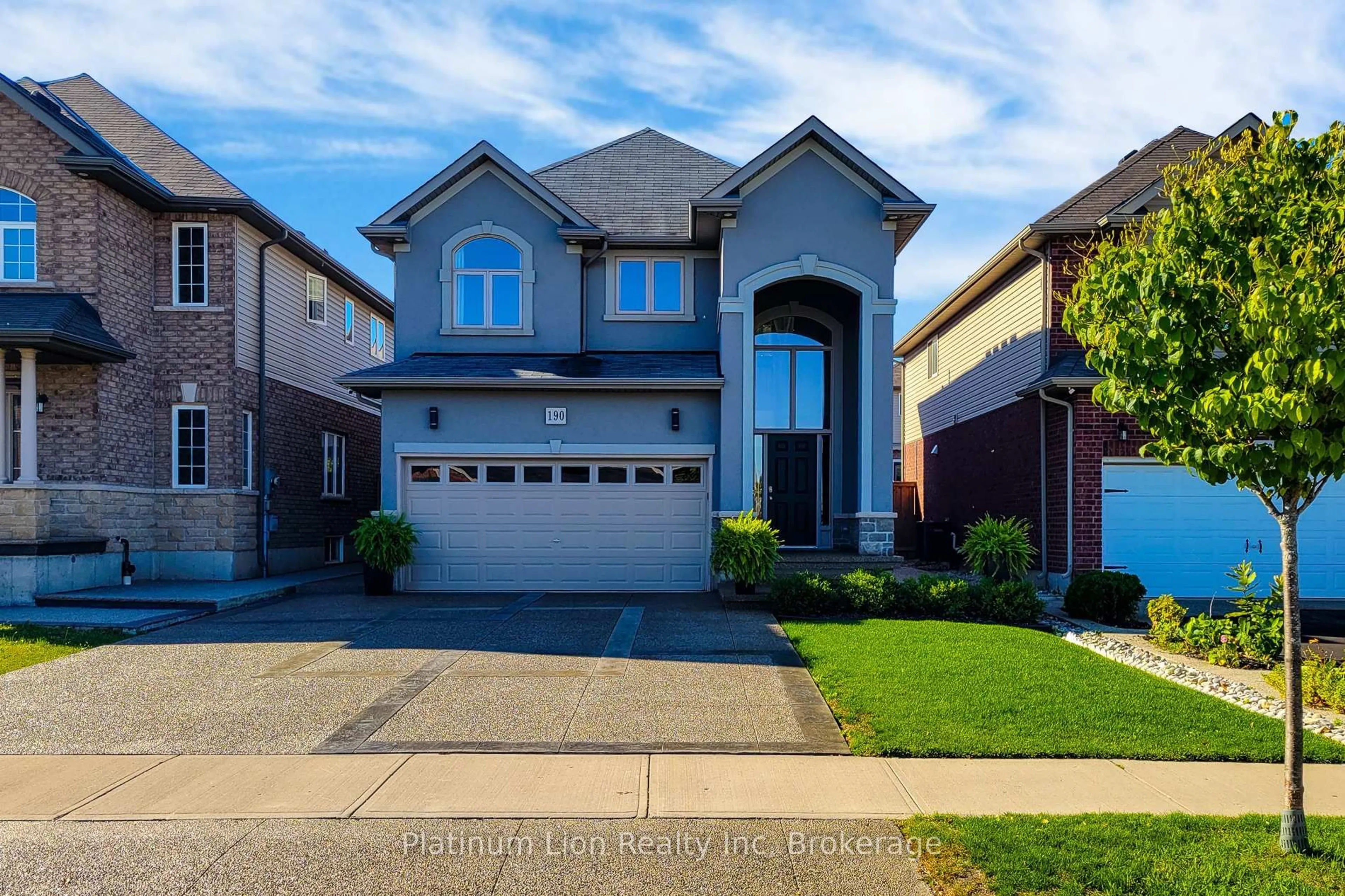 Home with brick exterior material, street for 190 Bellagio Ave, Hamilton Ontario L0R 1P0