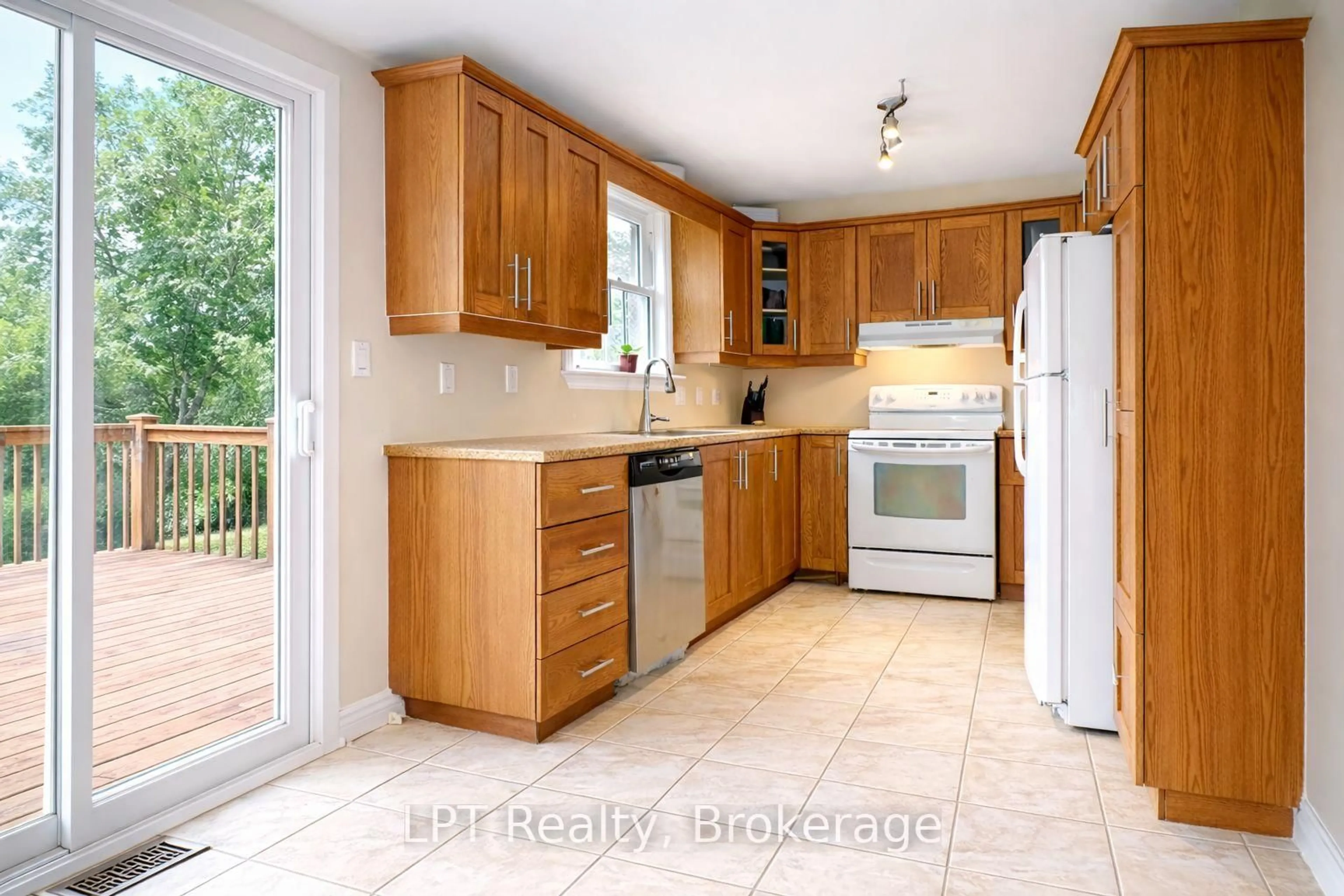 Standard kitchen, unknown for 167 Singleton Dr, Belleville Ontario K8N 5H4
