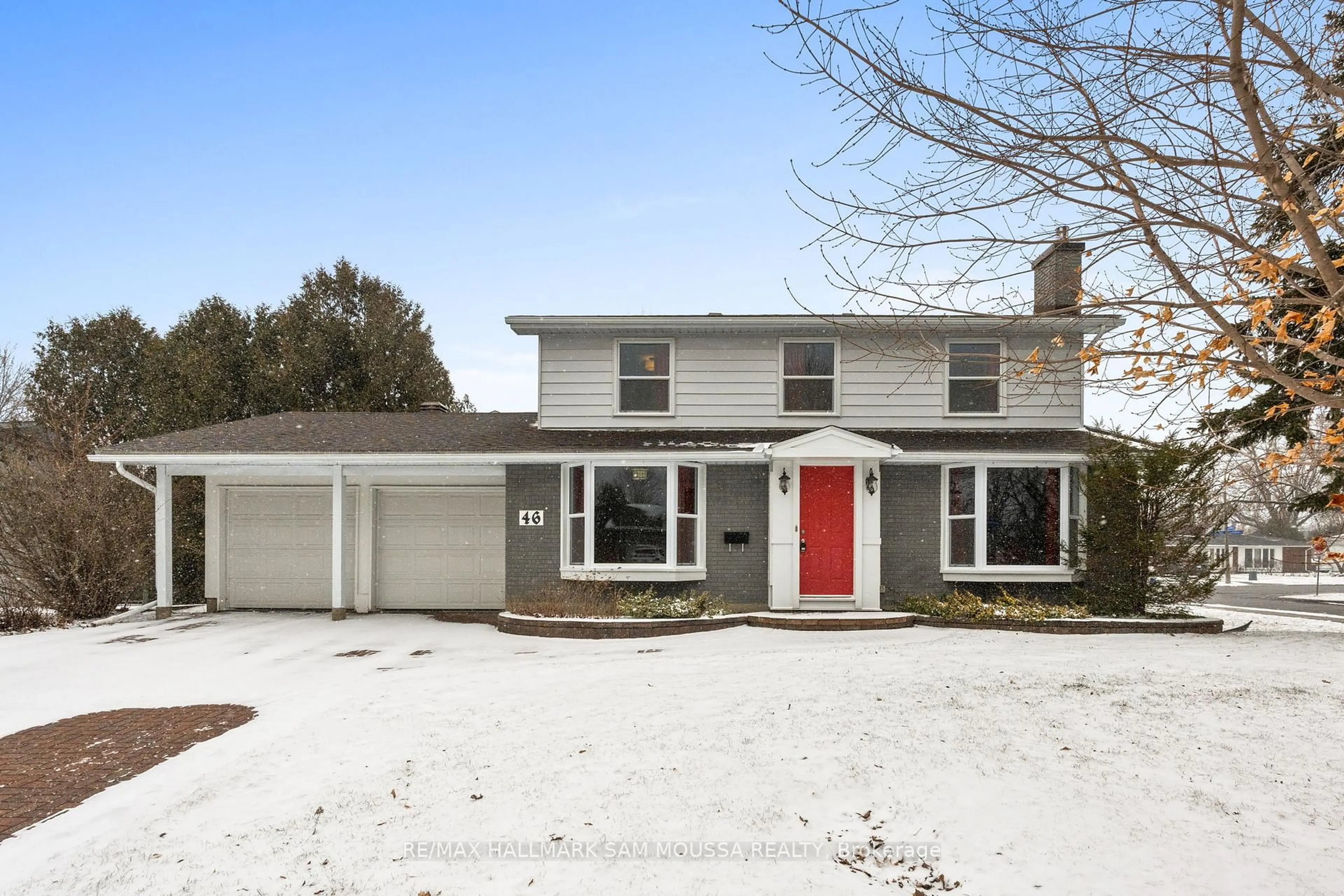 Home with vinyl exterior material, street for 46 Seymour Ave, Ottawa Ontario K2E 6P2