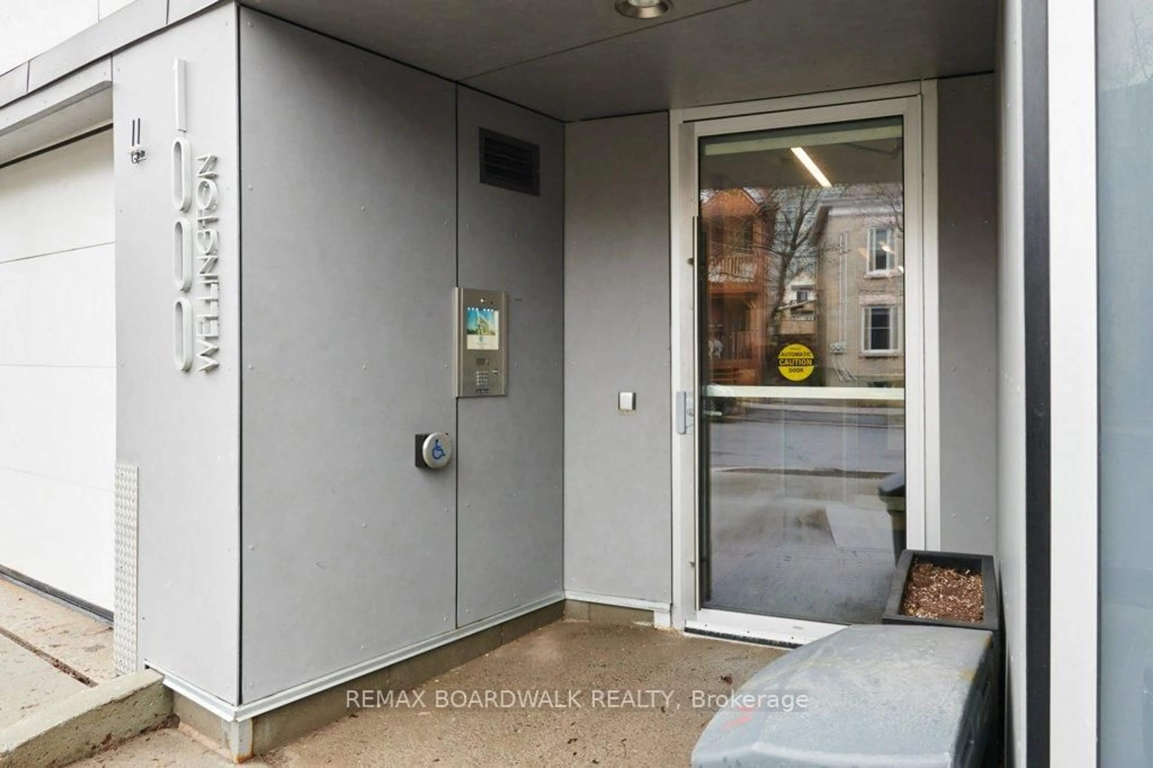 Unknown for 1000 Wellington St St #402, Ottawa Ontario K1Y 2X9