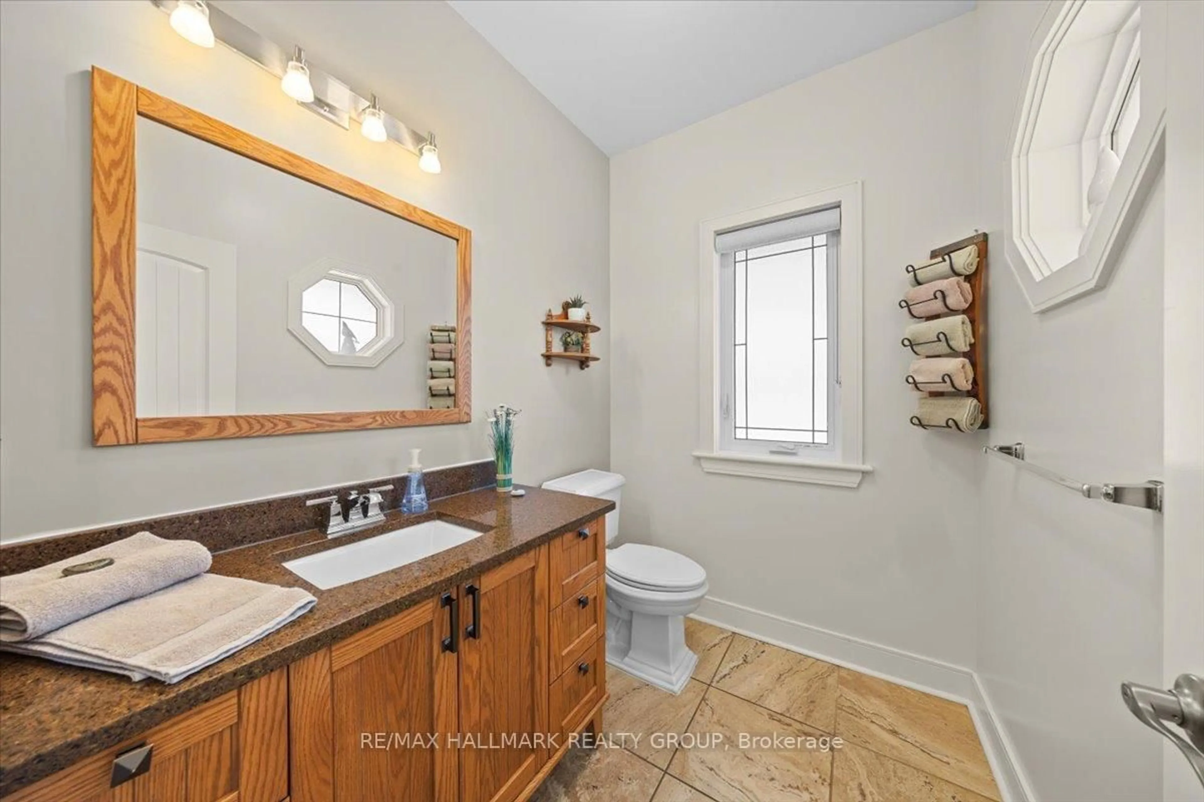 Standard bathroom, ceramic/tile floor for 3670B Westport Rd, Godfrey Ontario K0H 1T0