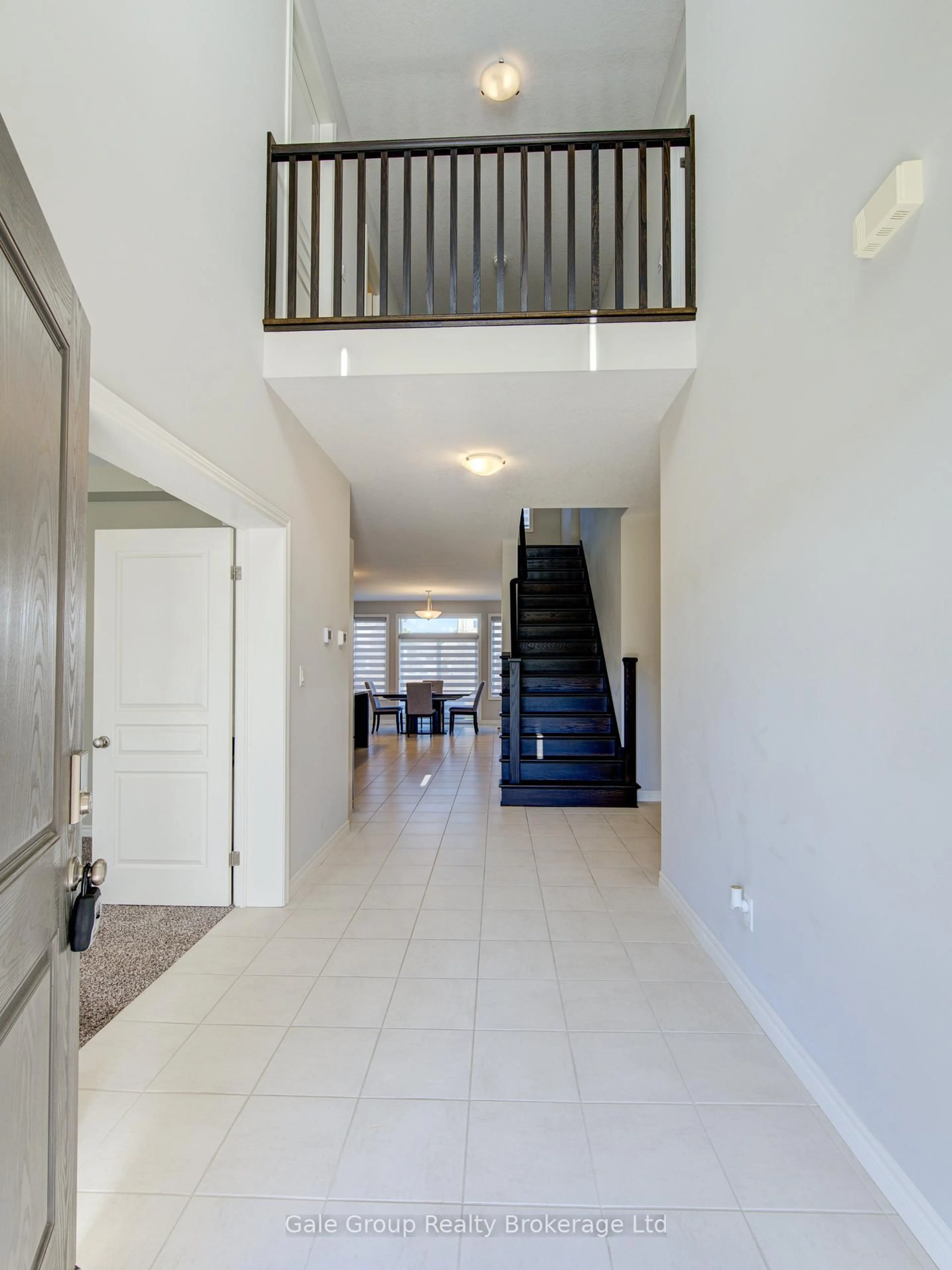 Indoor foyer for 5 Balmoral Lane, Zorra Ontario N0M 2M0