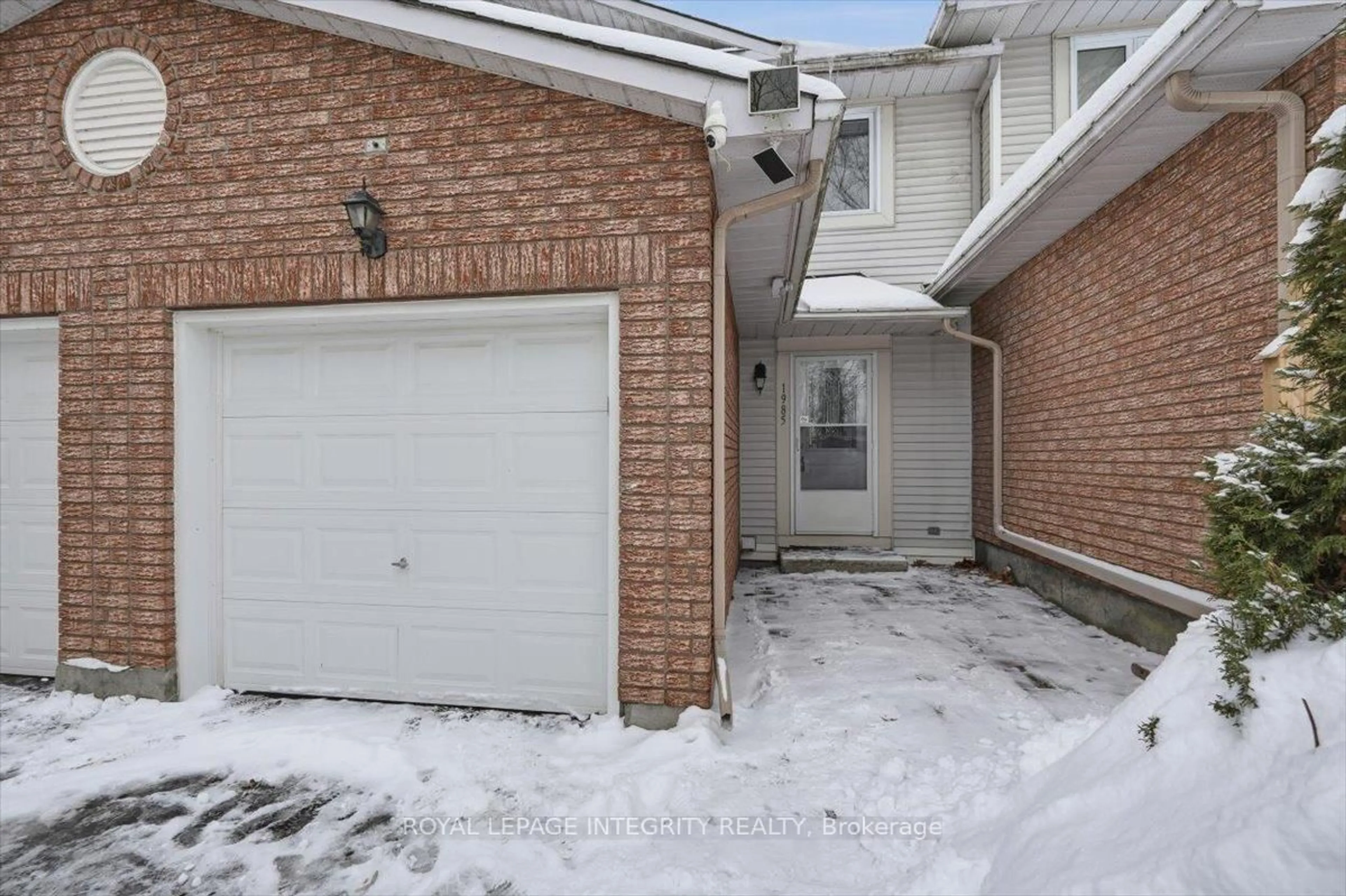 Unknown for 1985 Woods St, Clarence-Rockland Ontario K4K 1H7