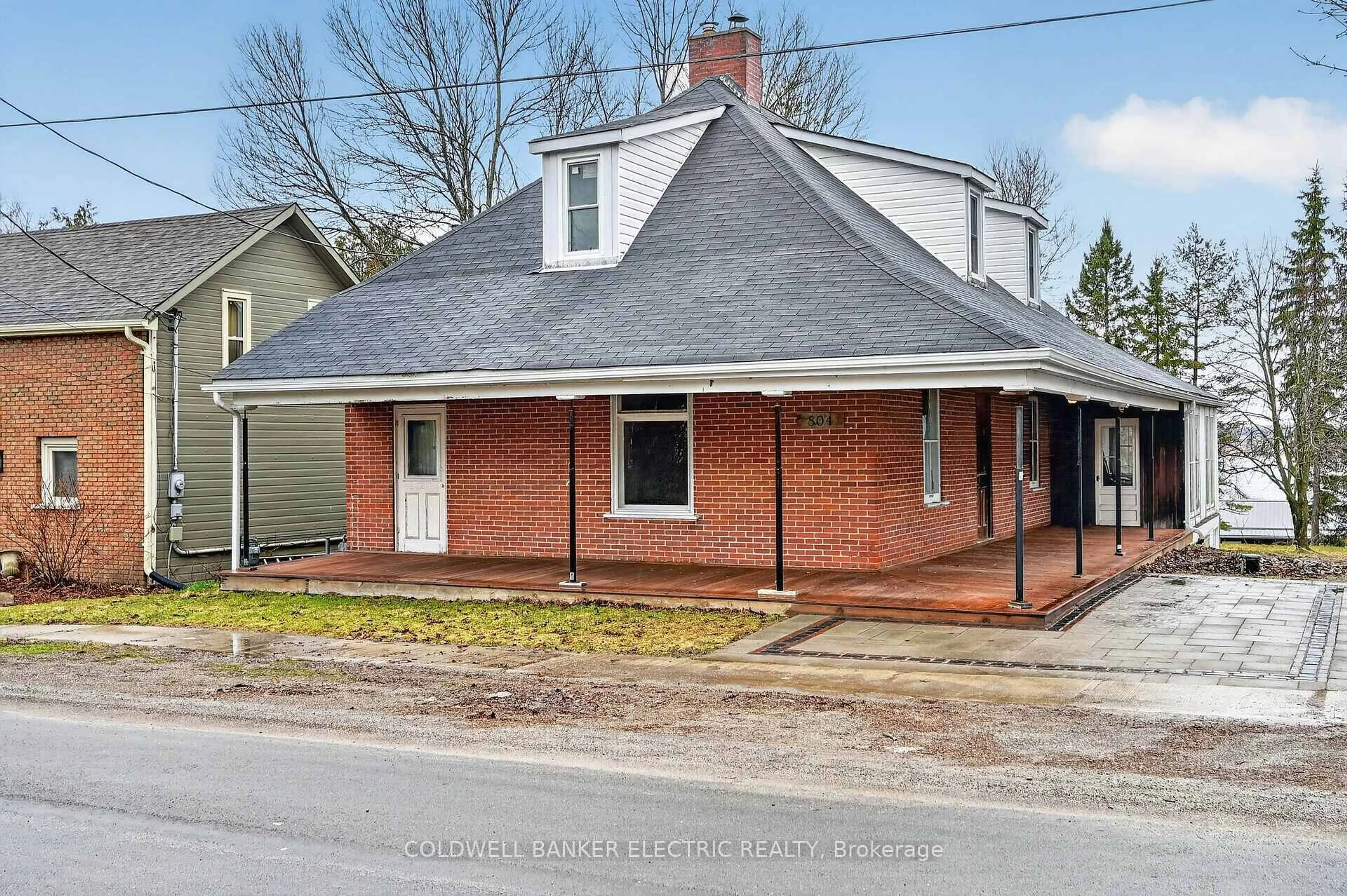 Home with brick exterior material, street for 804 Hunter St, Selwyn Ontario K0L 1H0