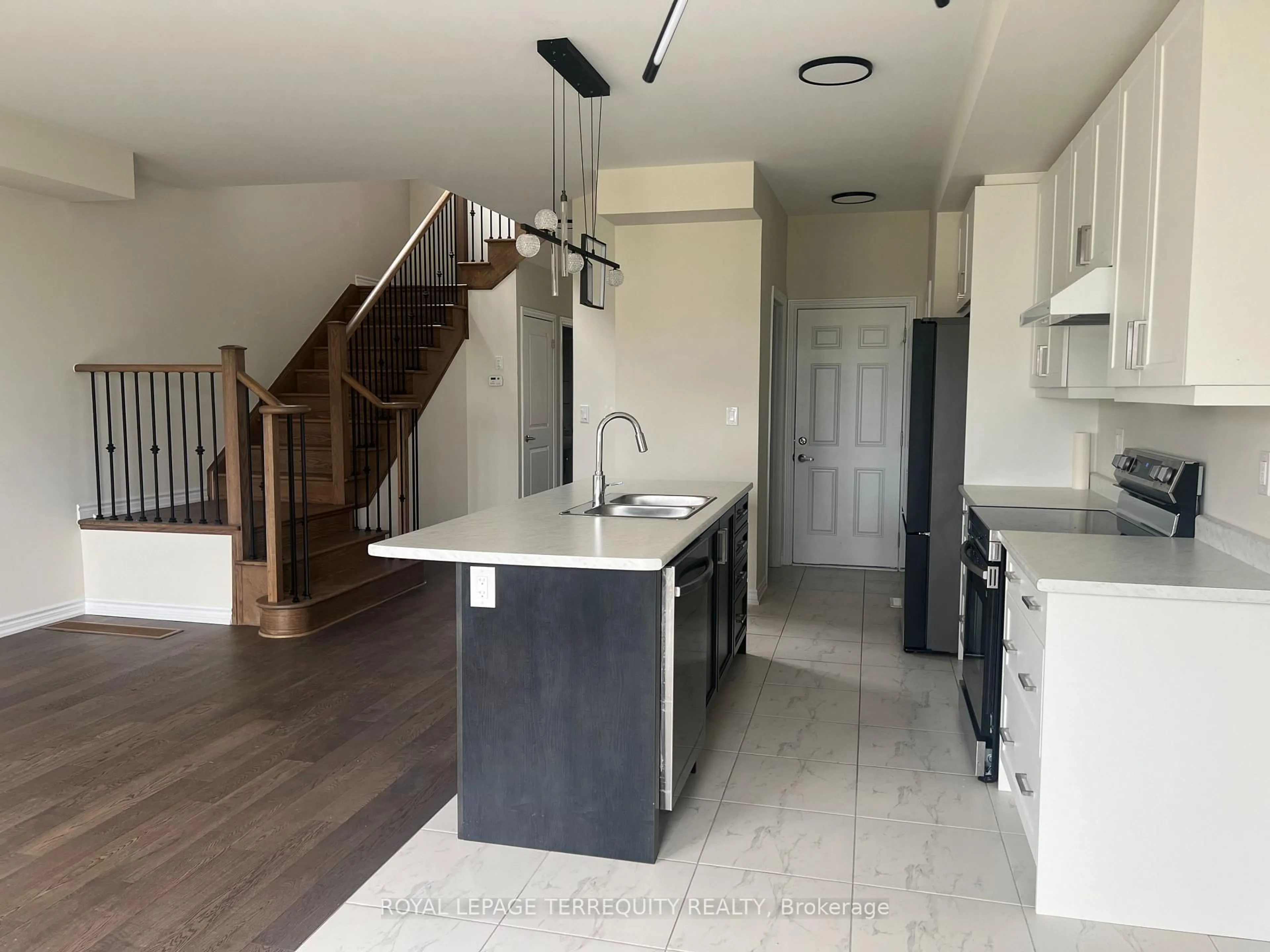 Open concept kitchen, unknown for 169 Vanilla Tr, Thorold Ontario L2V 0L2