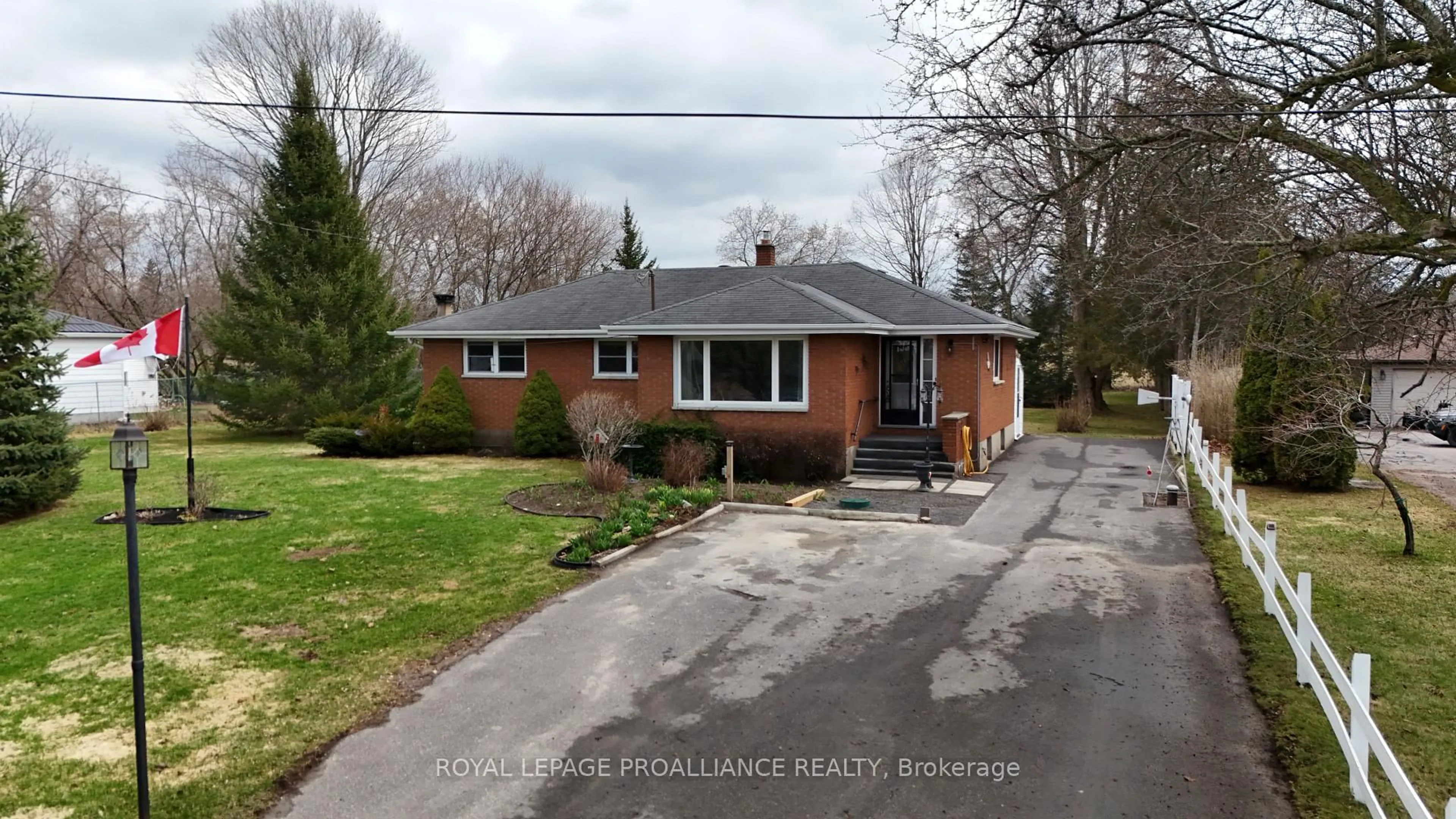 Home with brick exterior material, street for 471 County Road 3, Prince Edward County Ontario K8N 4Z1