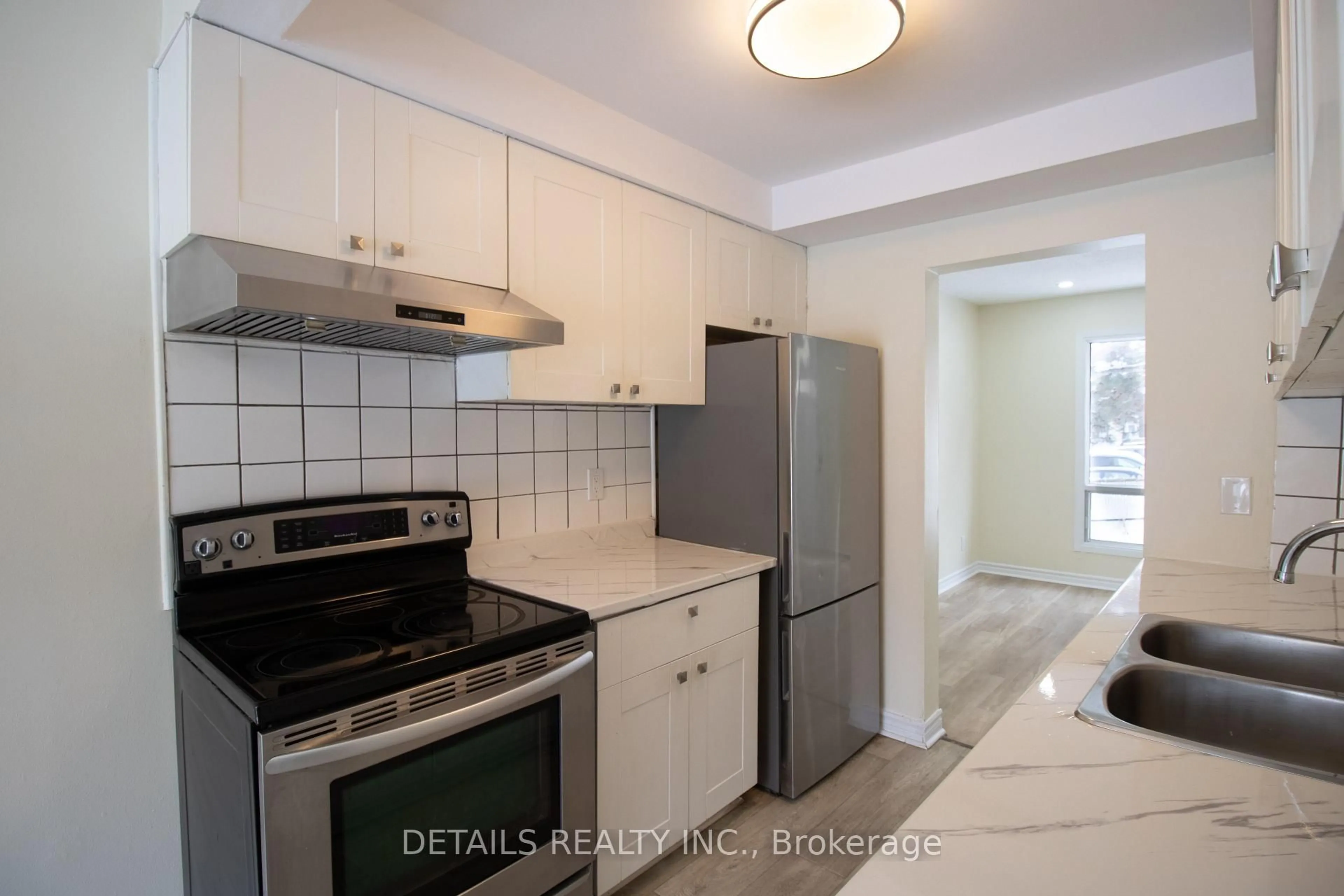 Standard kitchen, ceramic/tile floor for 1339 Belgate Way #48, Ottawa Ontario K1J 8P8