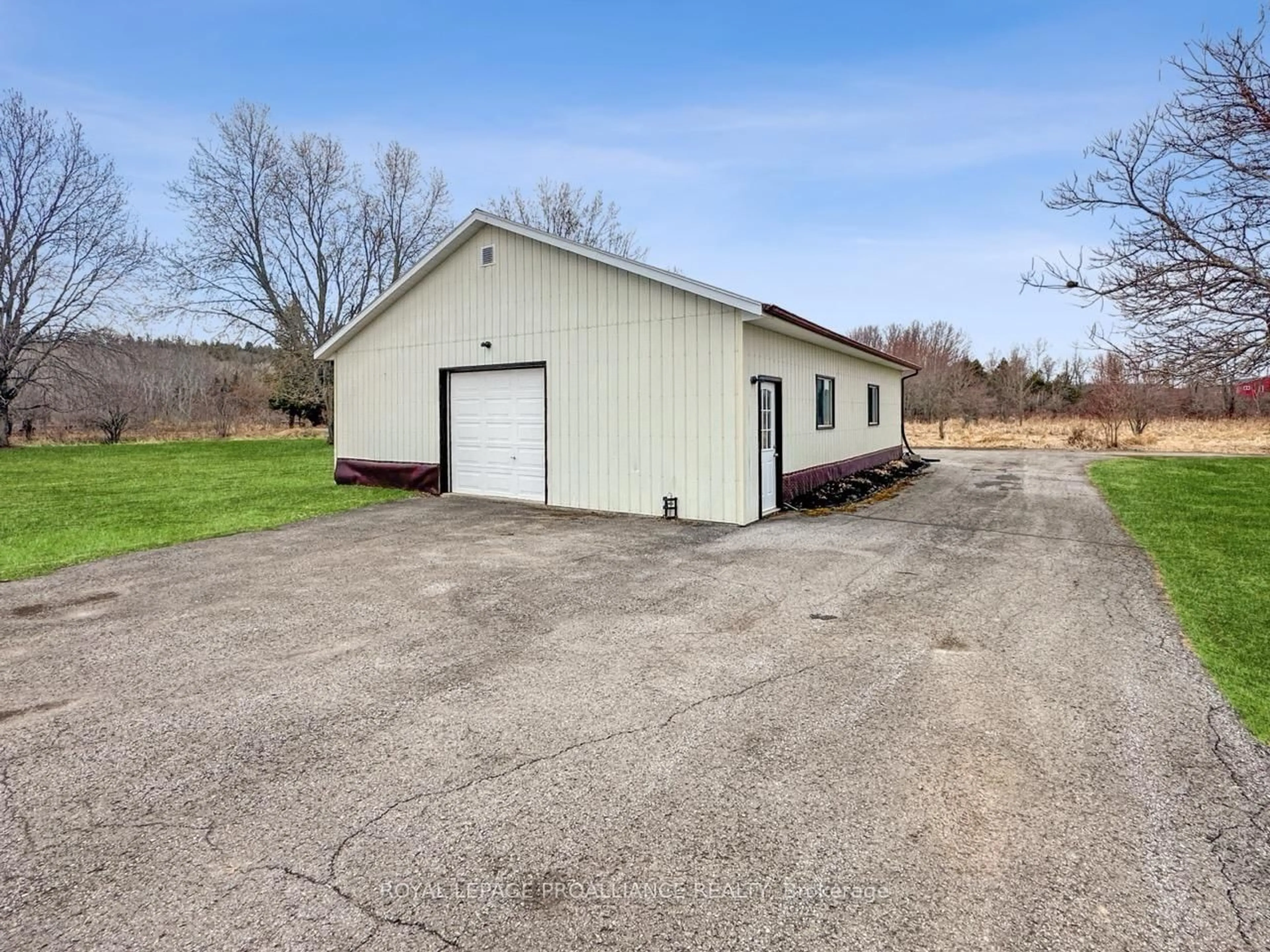 Indoor garage for 305 Valley Rd, Prince Edward County Ontario K0K 1A0