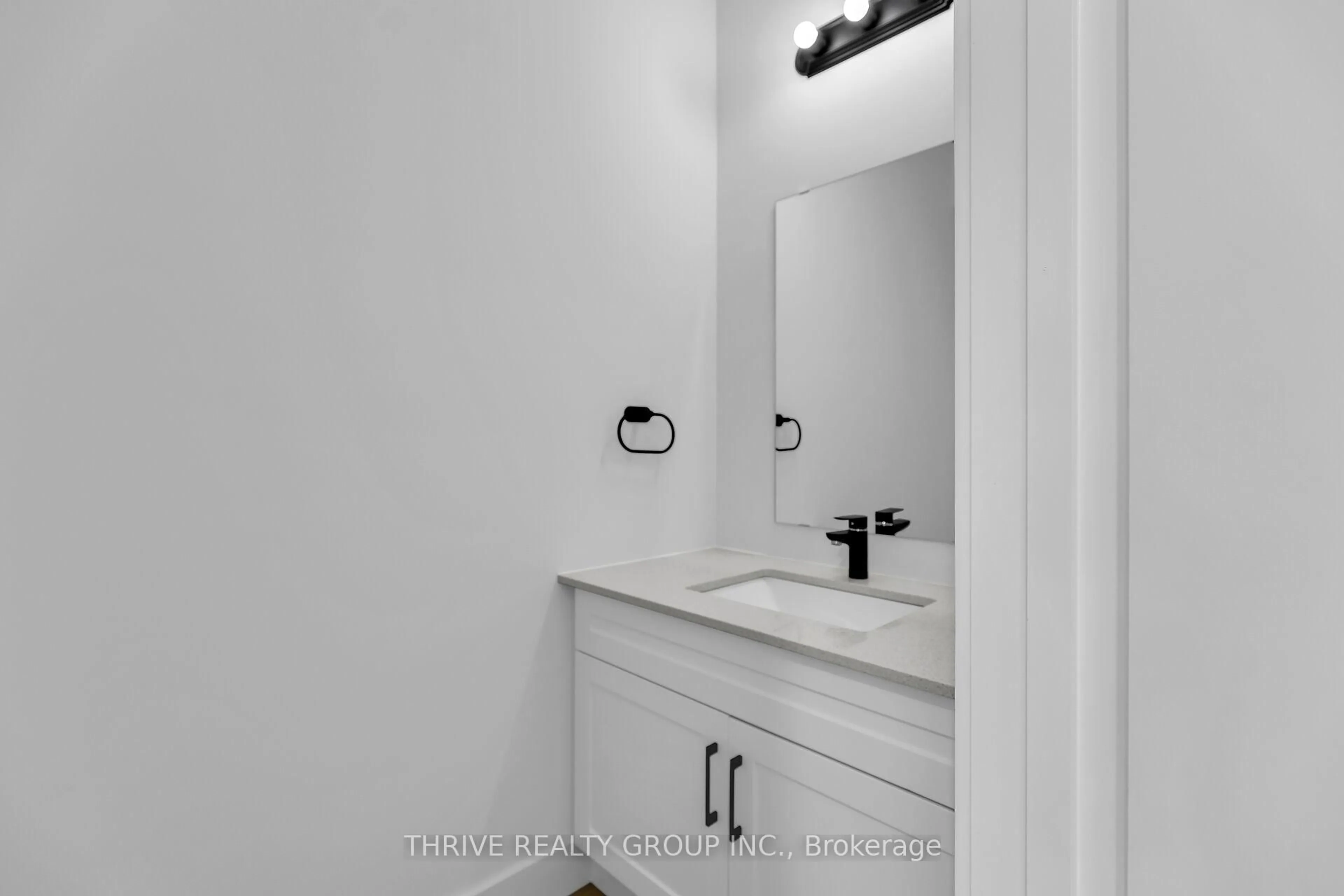Standard bathroom, ceramic/tile floor for 1595 Capri Cres #72, London North Ontario N6G 3Y6