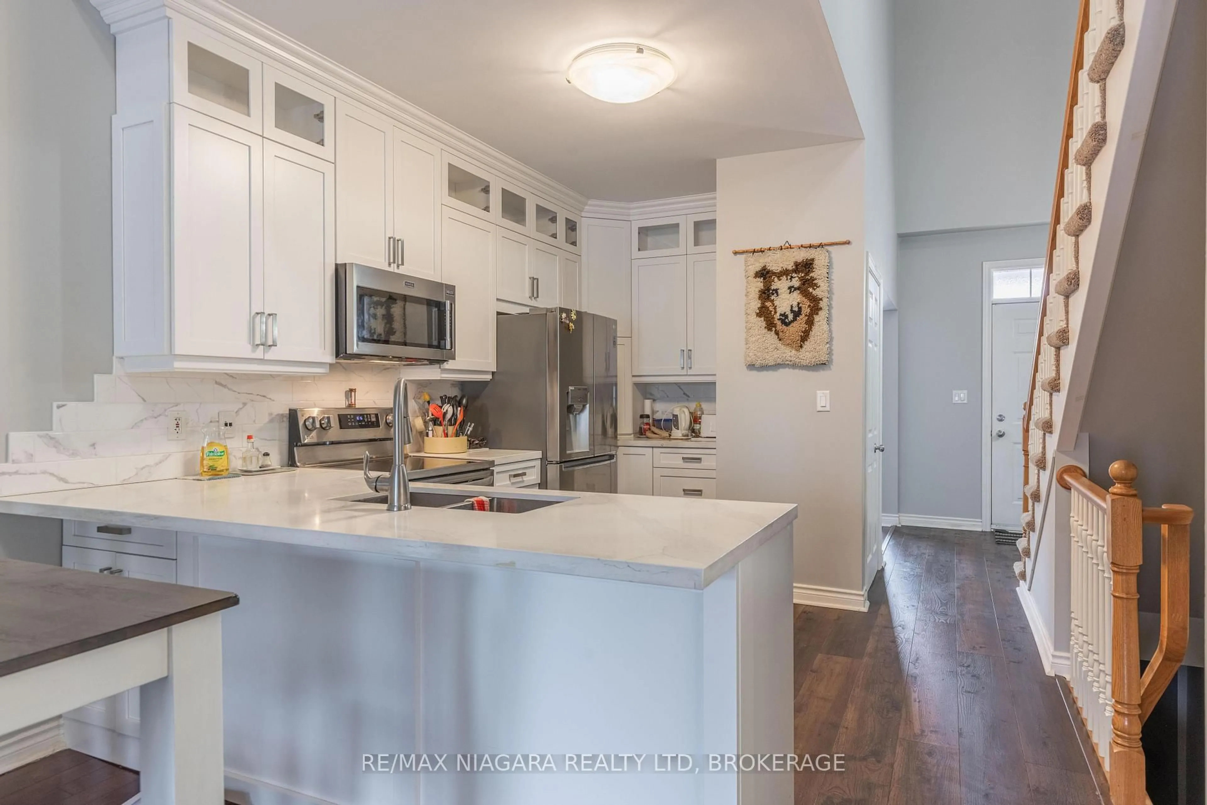 Open concept kitchen, unknown for 8142 Costabile Dr #16, Niagara Falls Ontario L2H 3M3