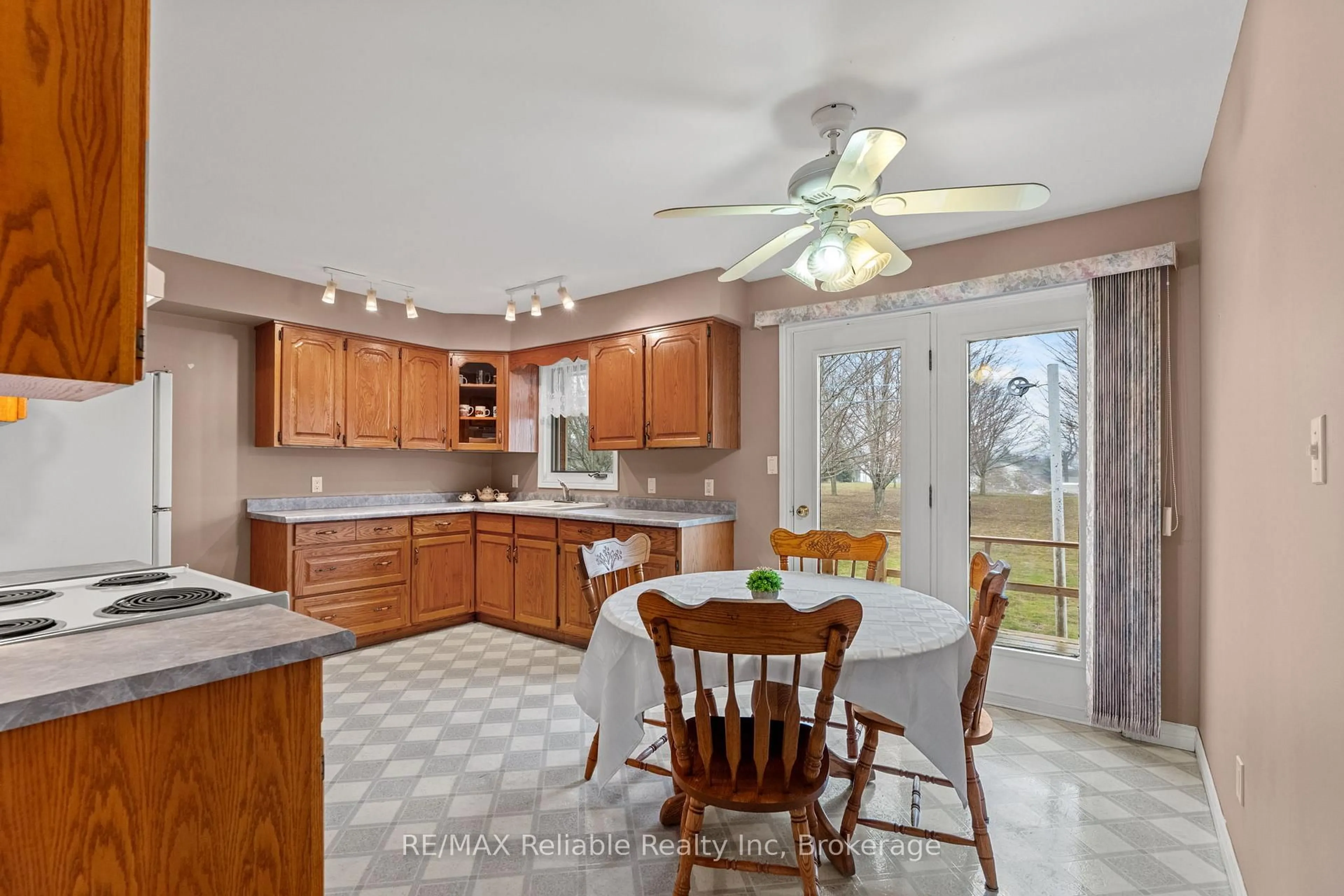 Open concept kitchen, ceramic/tile floor for 116 Duke St, Huron East Ontario N0K 1W0