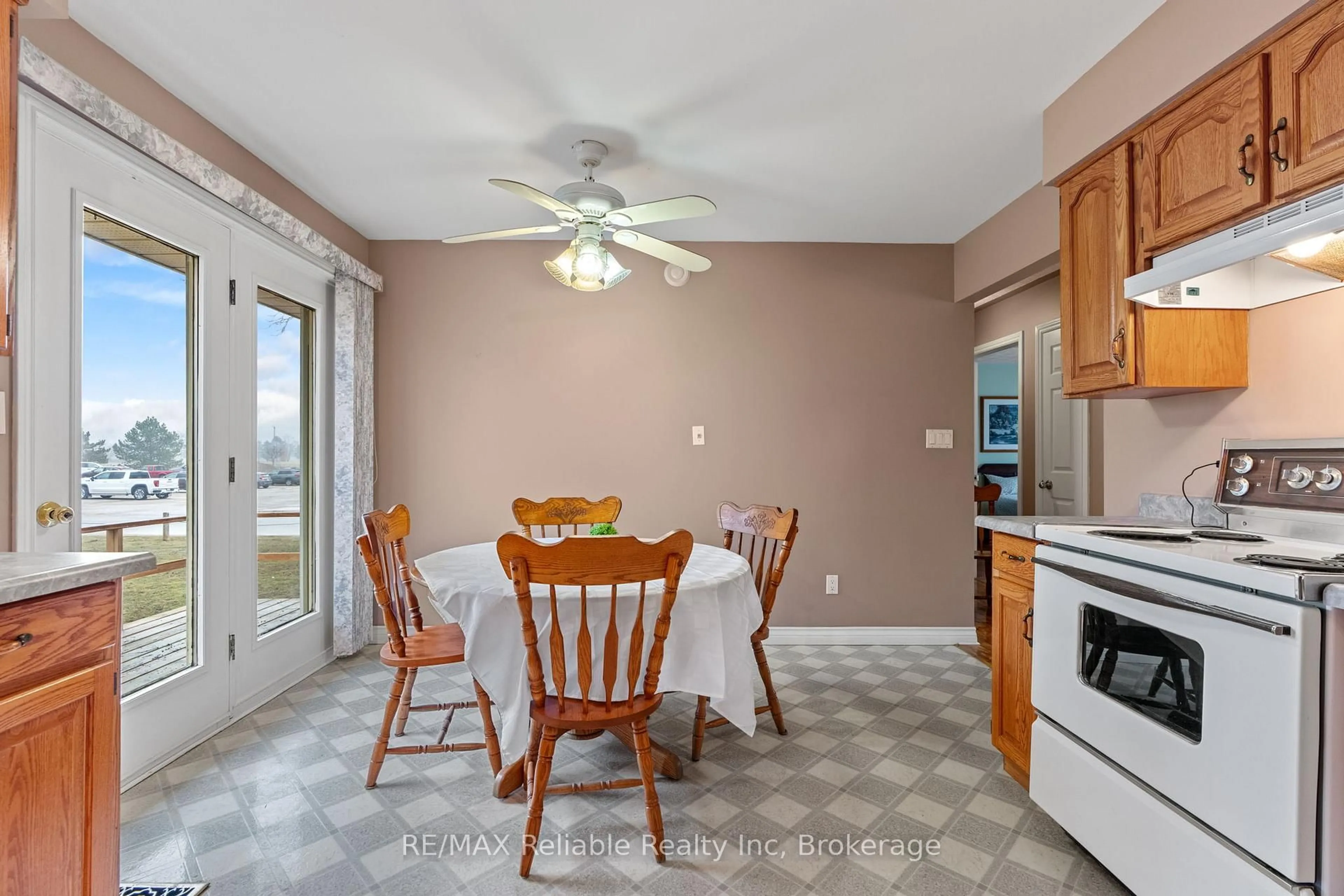 Dining room, ceramic/tile floor for 116 Duke St, Huron East Ontario N0K 1W0