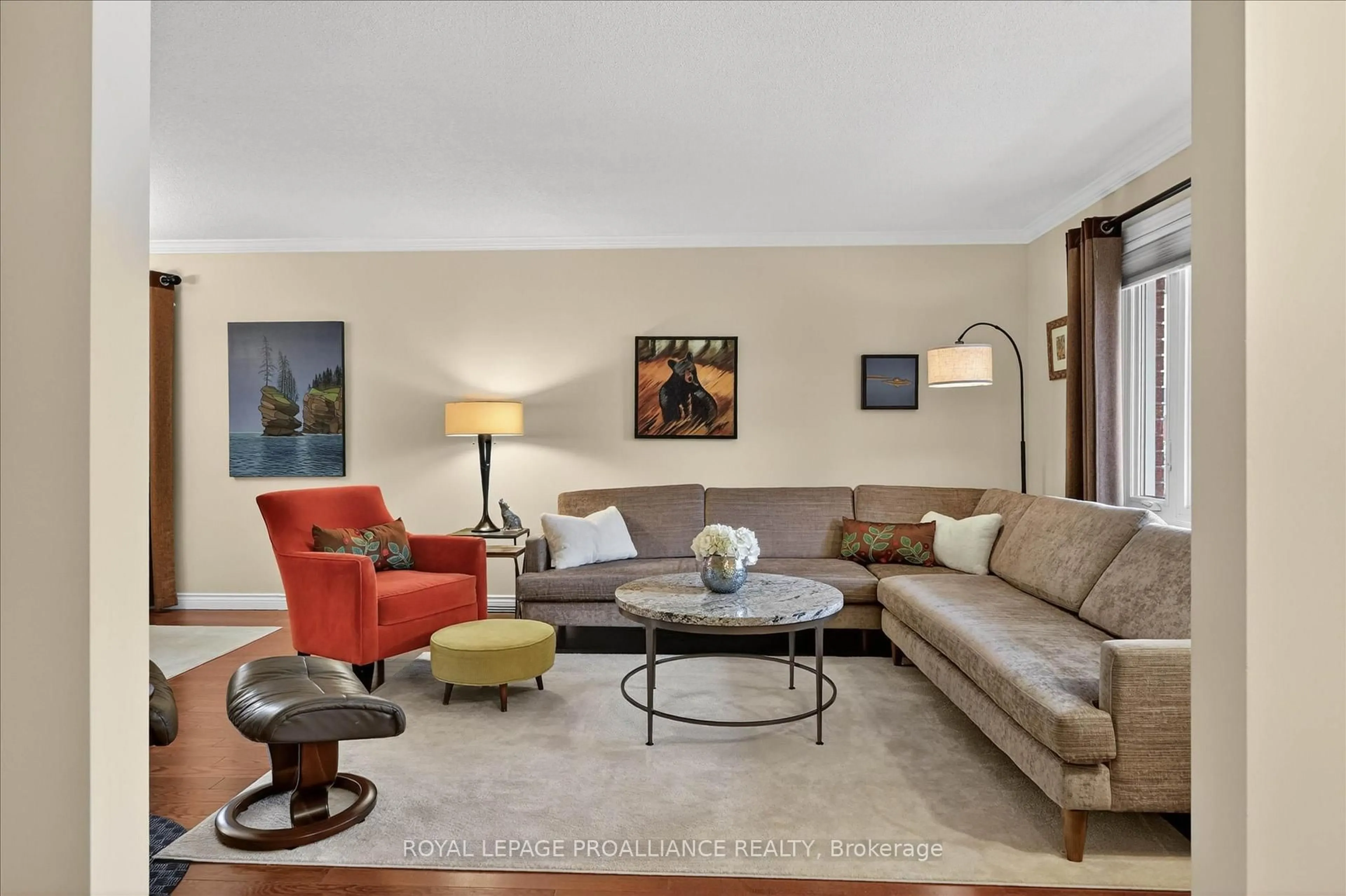 Living room with furniture, unknown for 1426 Glenforest Cres, Peterborough Ontario K9K 2J1