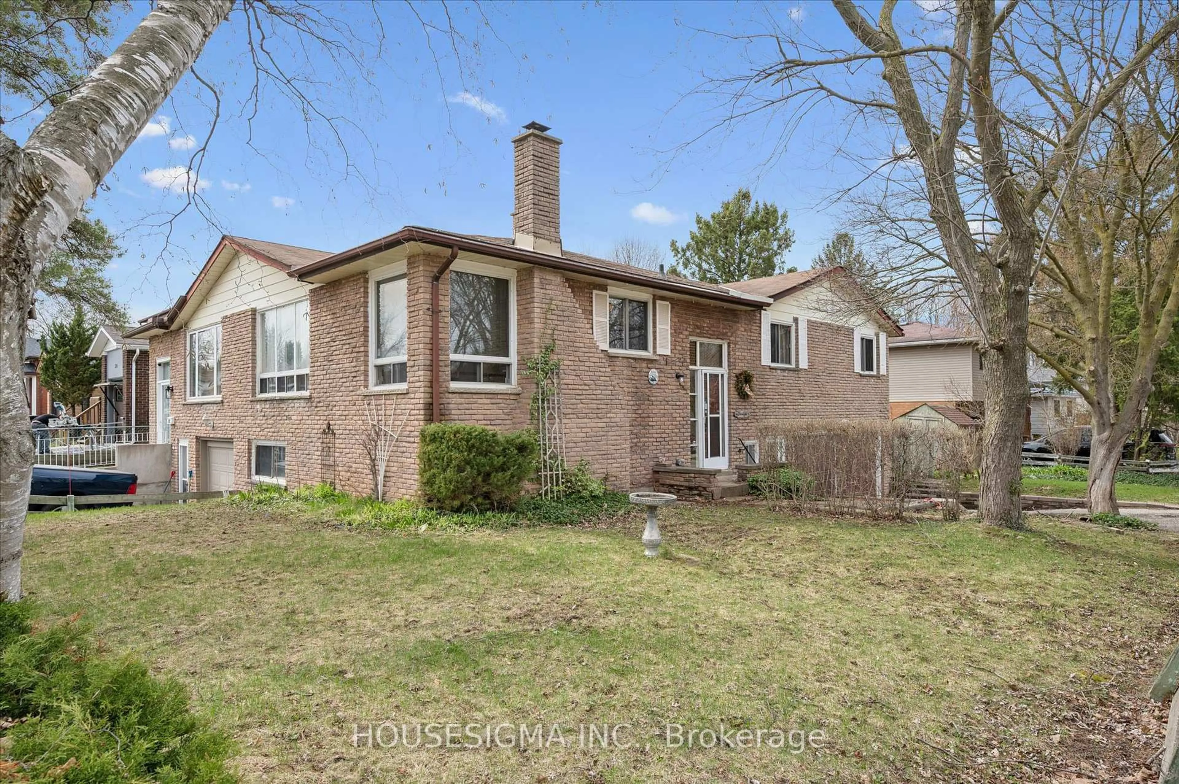 Home with brick exterior material, street for 3 Inadale Crt, Kitchener Ontario N2M 2Z7