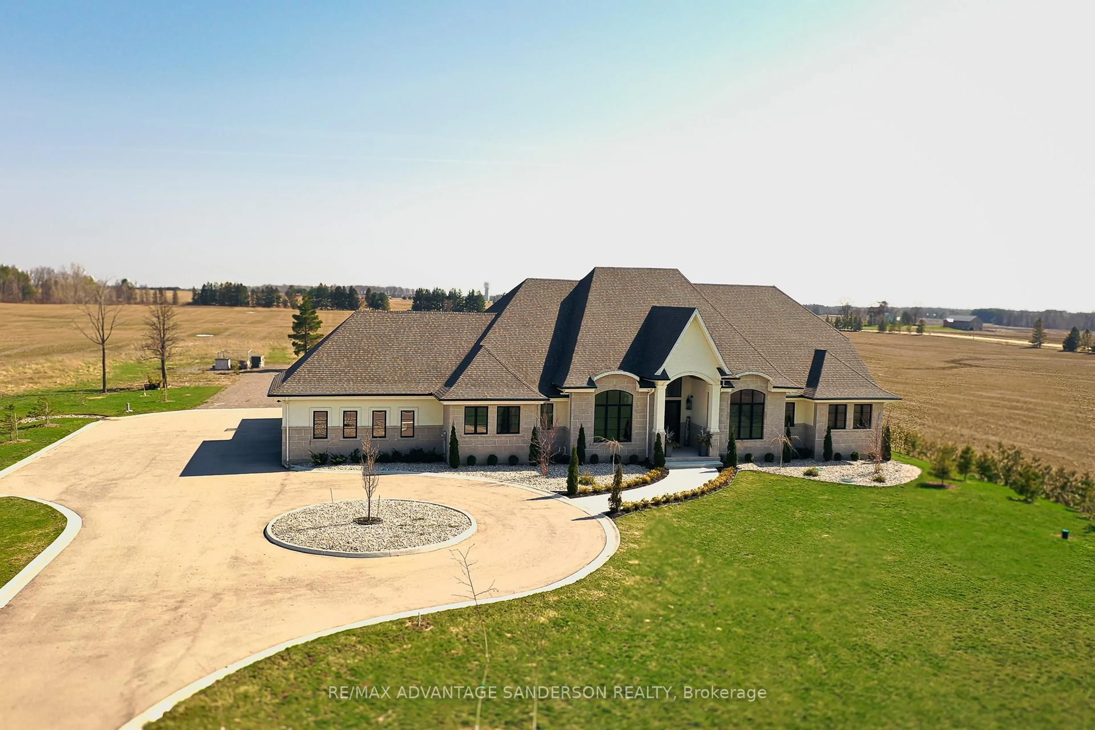 A pic from outside/outdoor area/front of a property/back of a property/a pic from drone, unknown for 13419 Thirteen Mile Rd, Middlesex Centre Ontario N0M 1P0