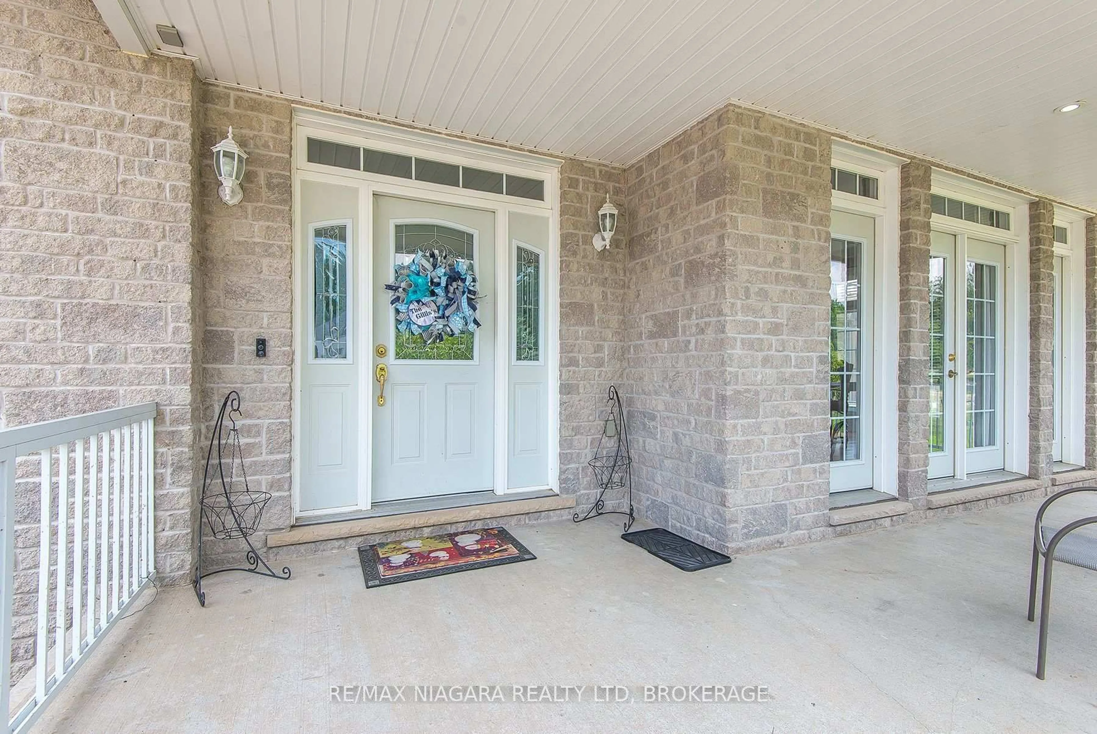 Indoor entryway for 5199 Sherkston Rd, Port Colborne Ontario L0S 1R0