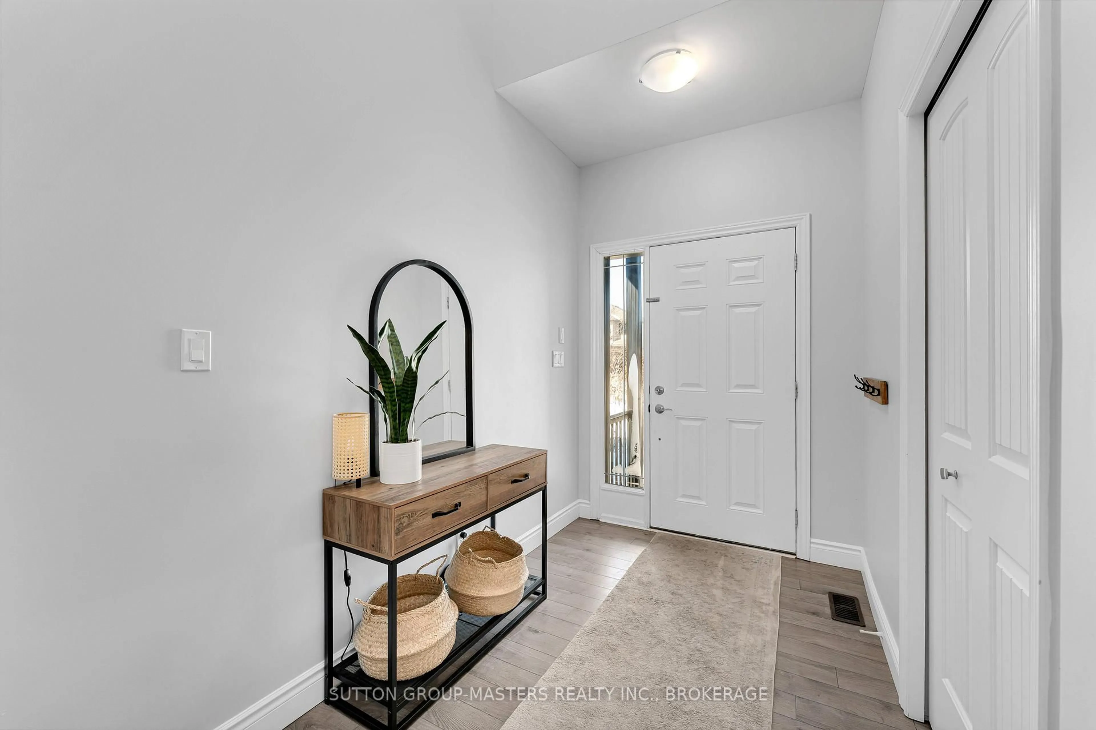 Indoor entryway for 189 Macdougall Dr, Loyalist Ontario K7N 0A2