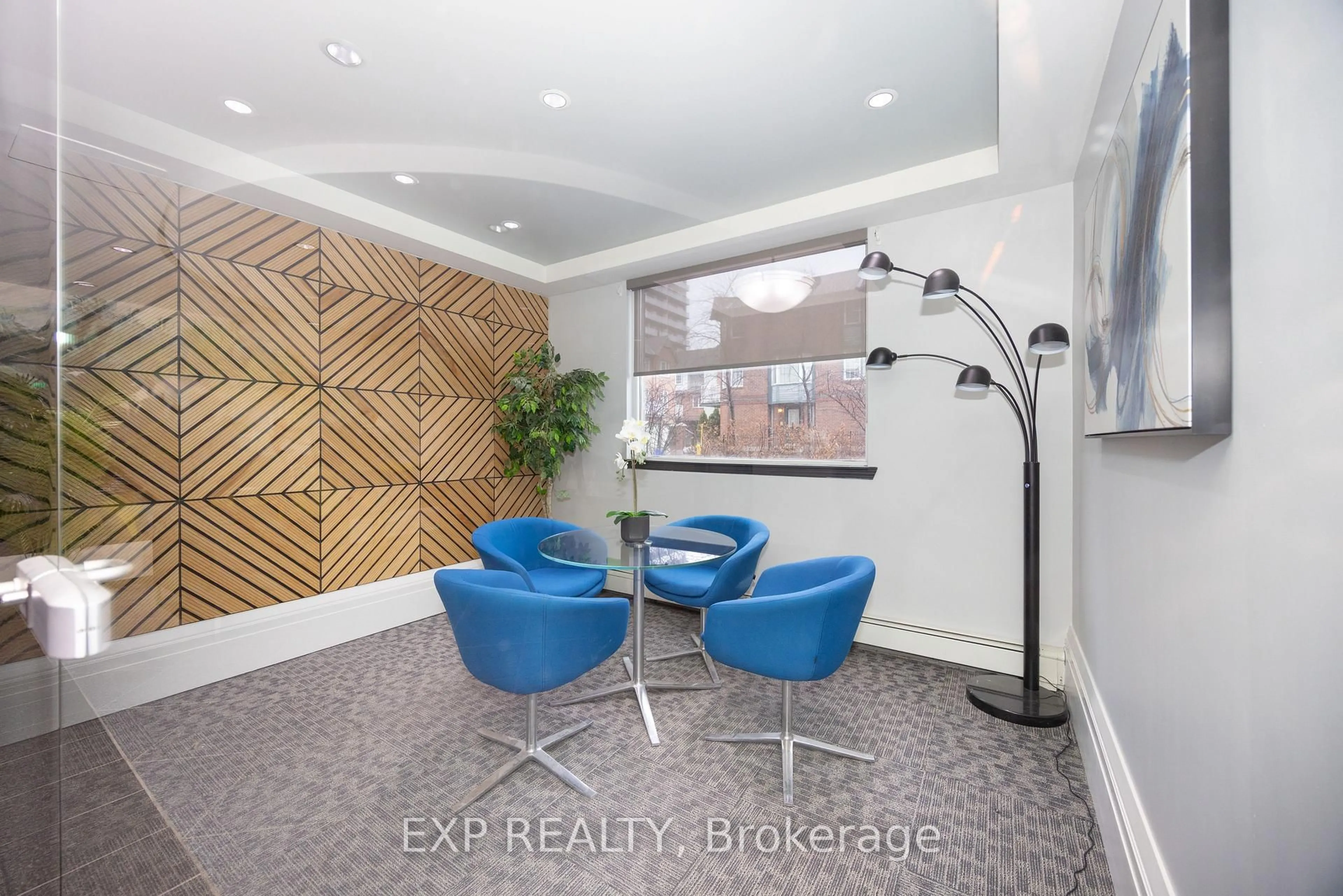 Unknown for 429 Somerset St #803, Ottawa Ontario K2P 2P5