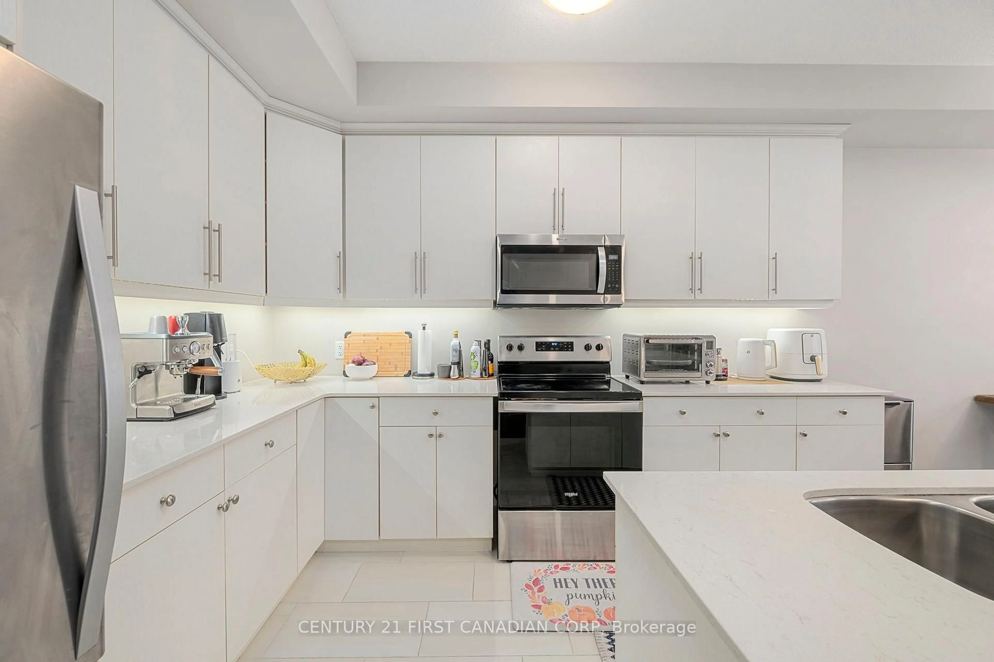 Standard kitchen, ceramic/tile floor for 1375 Whetherfield St #36, London North Ontario N6H 0K5