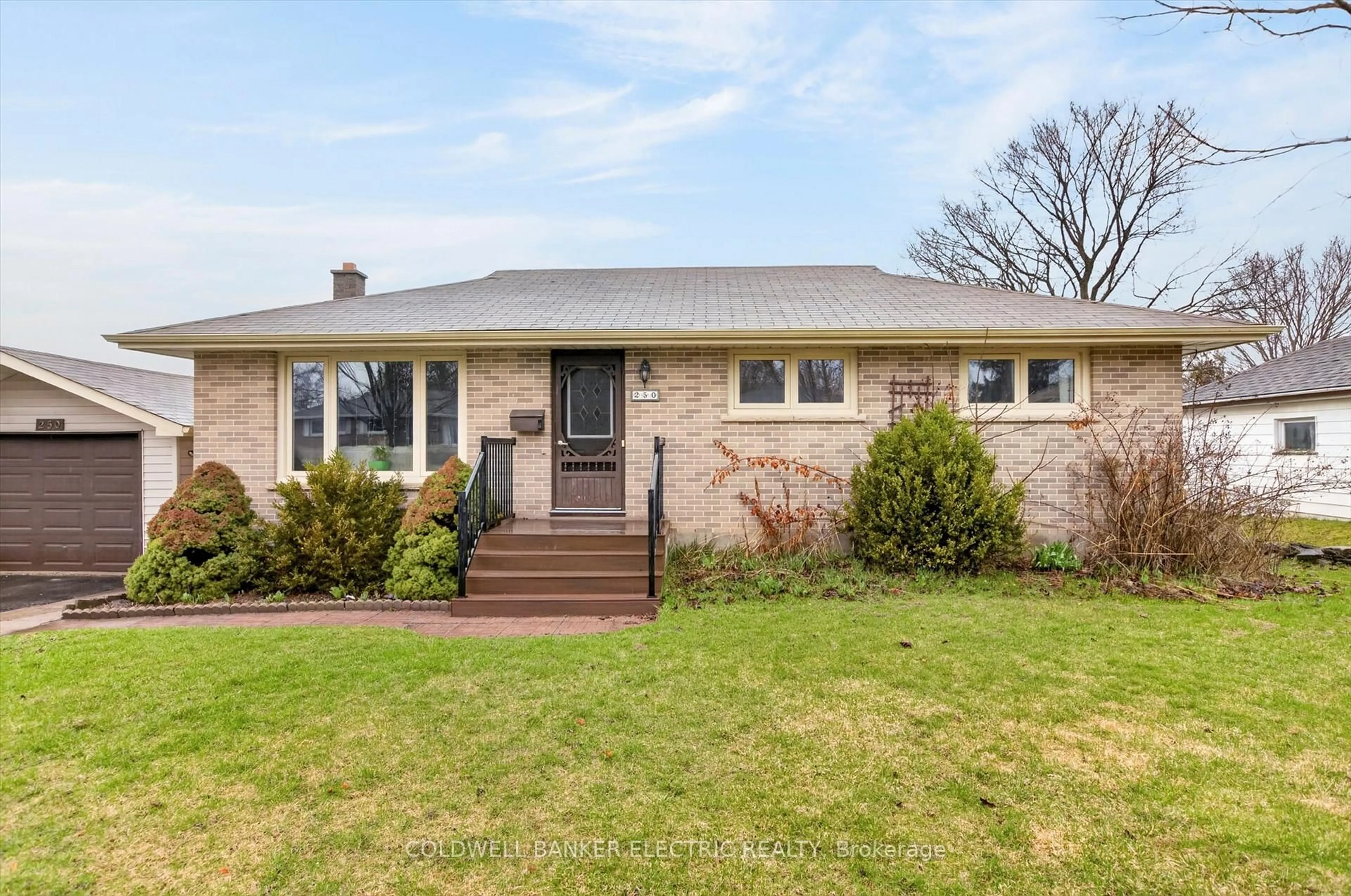 Home with brick exterior material, street for 250 Collison Cres, Peterborough Ontario K9J 1A8