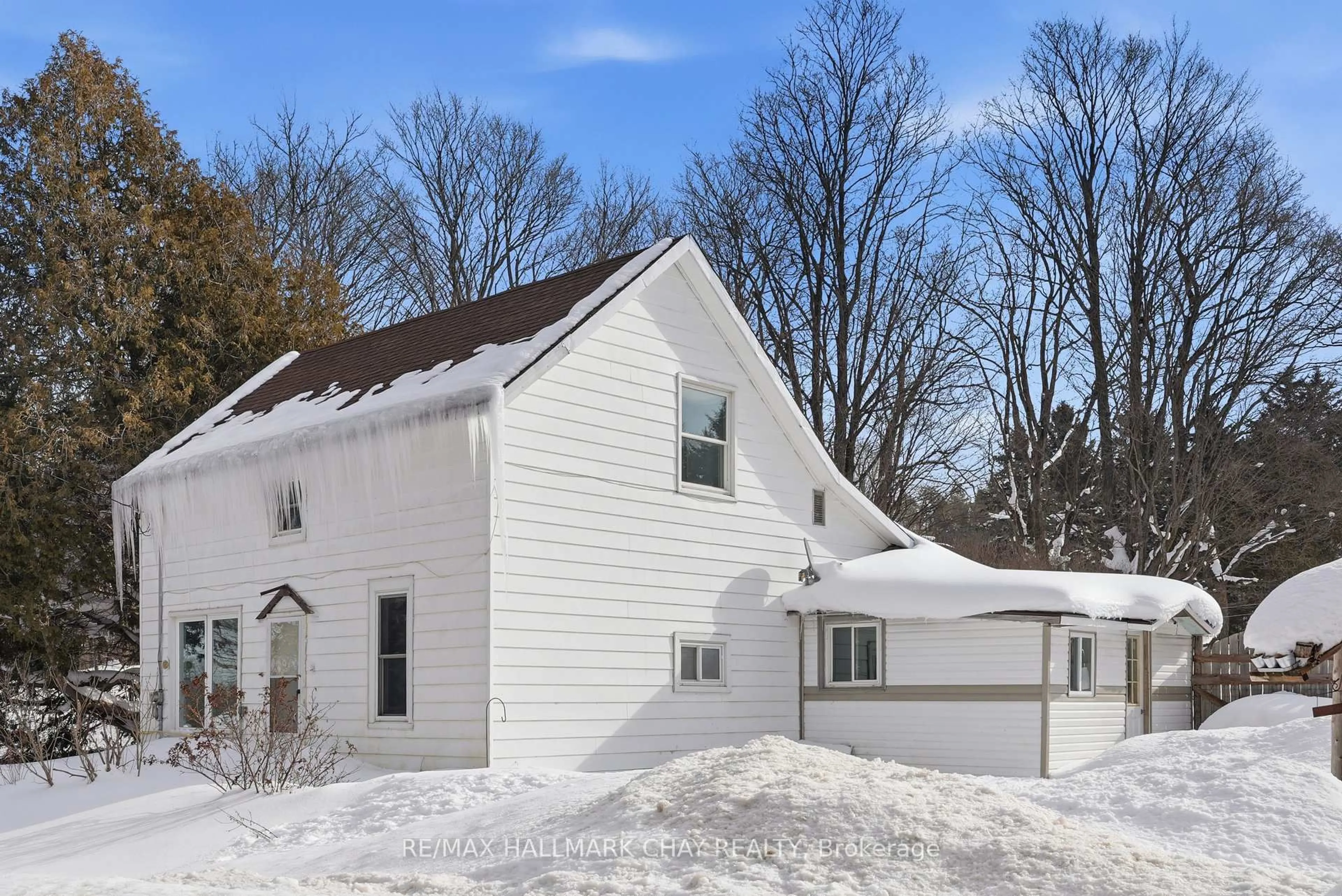 Home with vinyl exterior material, street for 500218 Grey Road 12 Rd, West Grey Ontario N0C 1H0