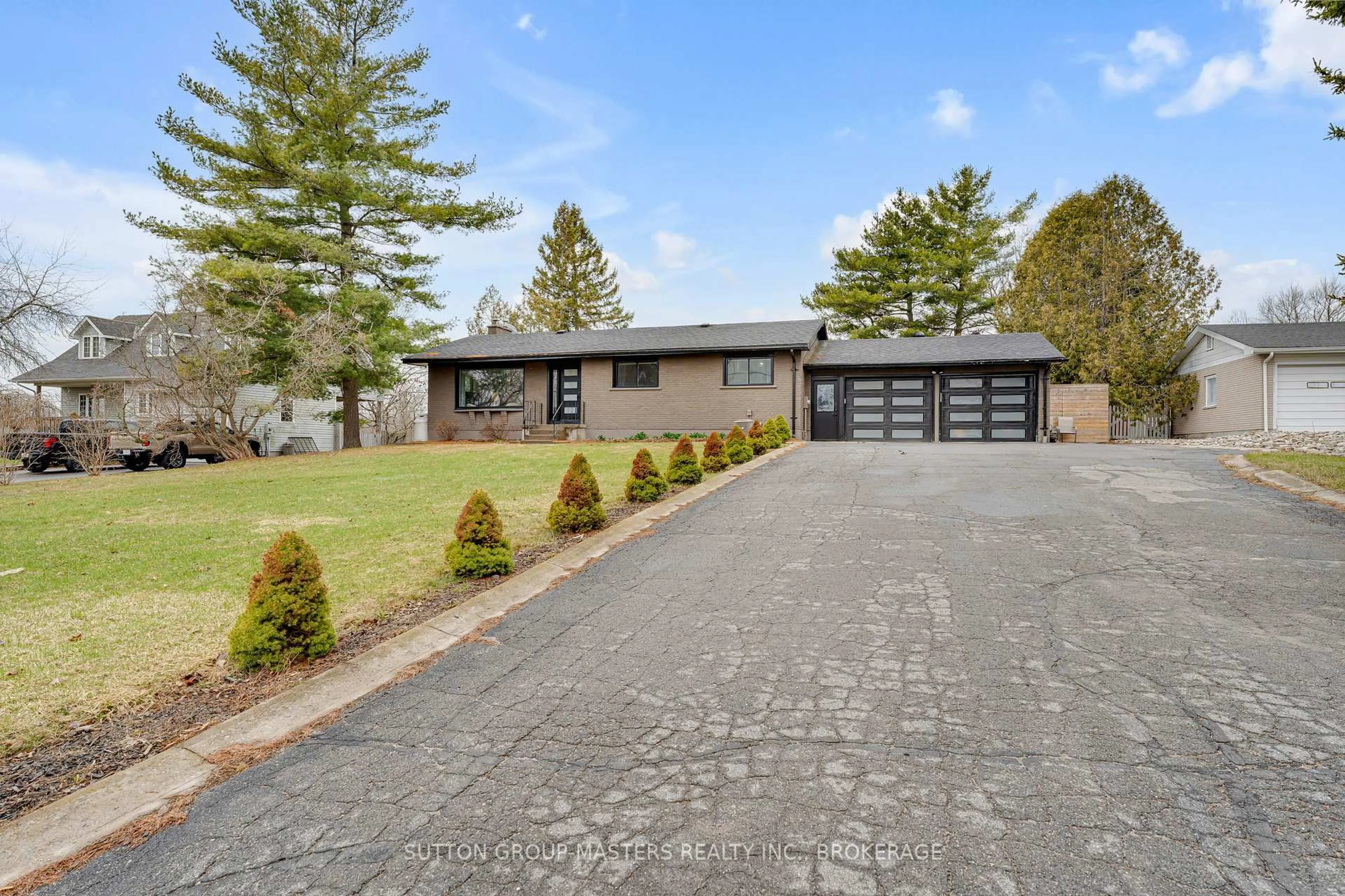 Home with brick exterior material, street for 1611 SUNNYSIDE Rd, Kingston Ontario K7L 4V4