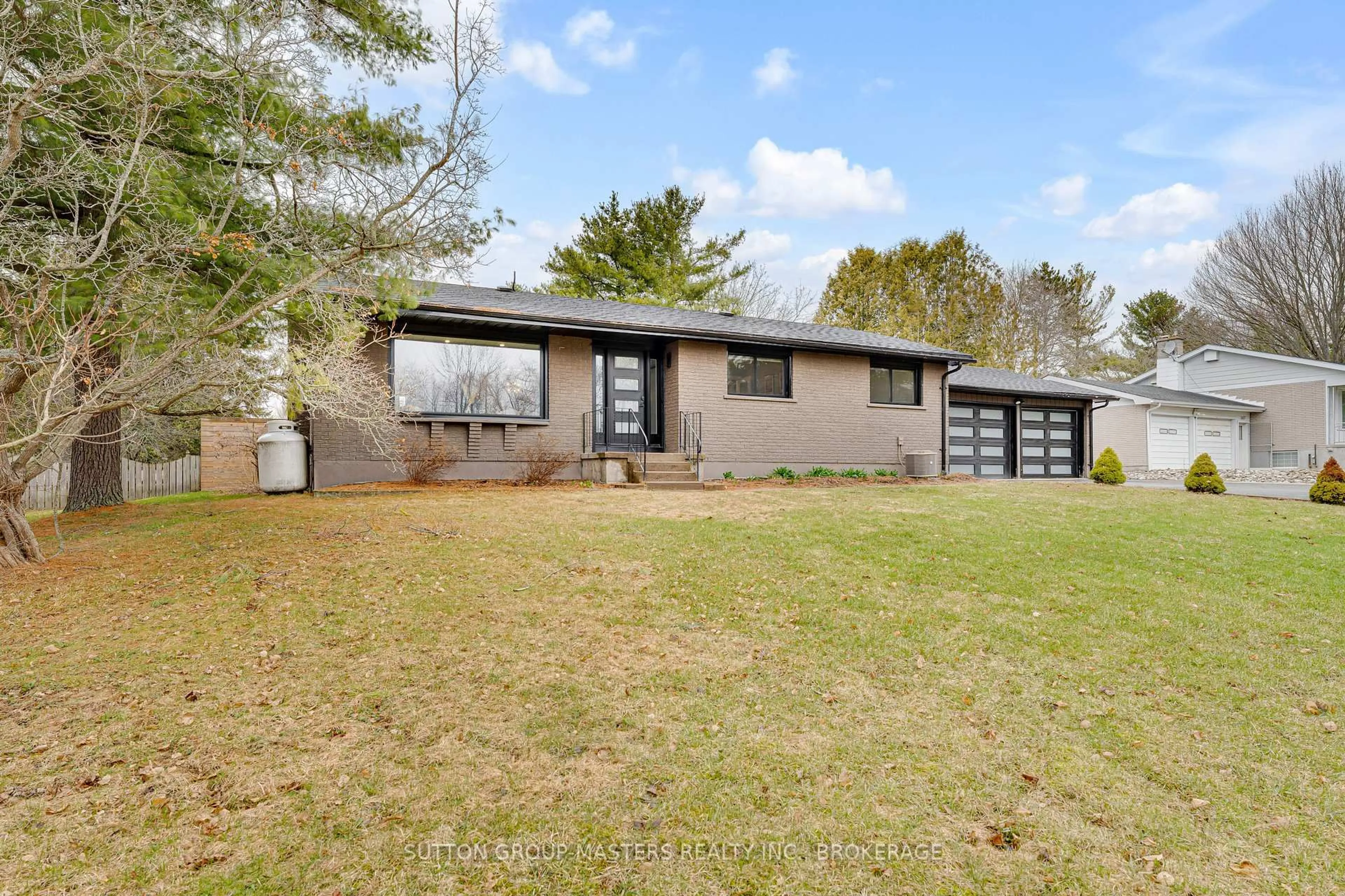 Home with brick exterior material, street for 1611 SUNNYSIDE Rd, Kingston Ontario K7L 4V4