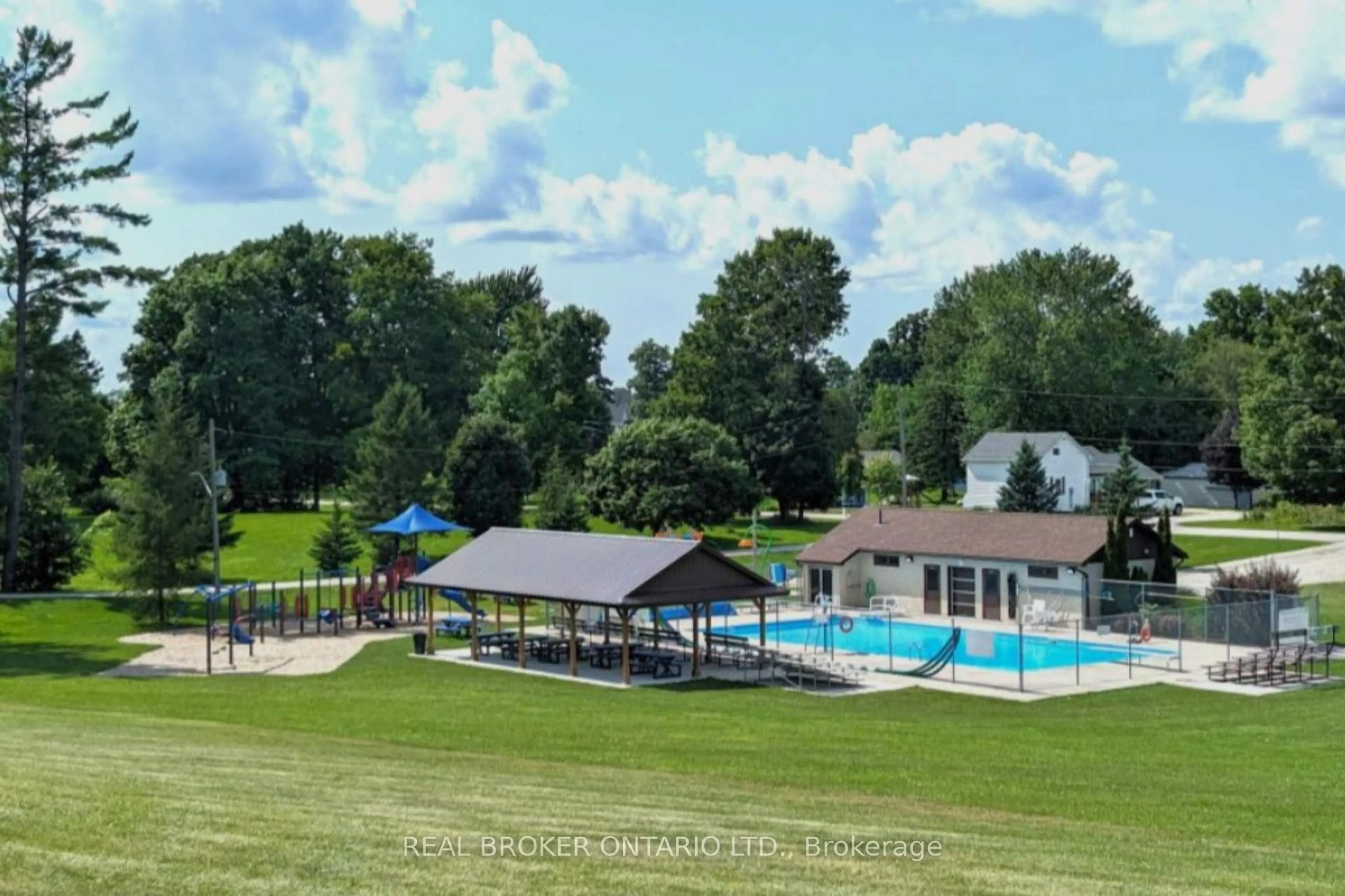 A pic from outside/outdoor area/front of a property/back of a property/a pic from drone, water/lake/river/ocean view for 2048 Albert St, Howick Ontario N0G 1X0