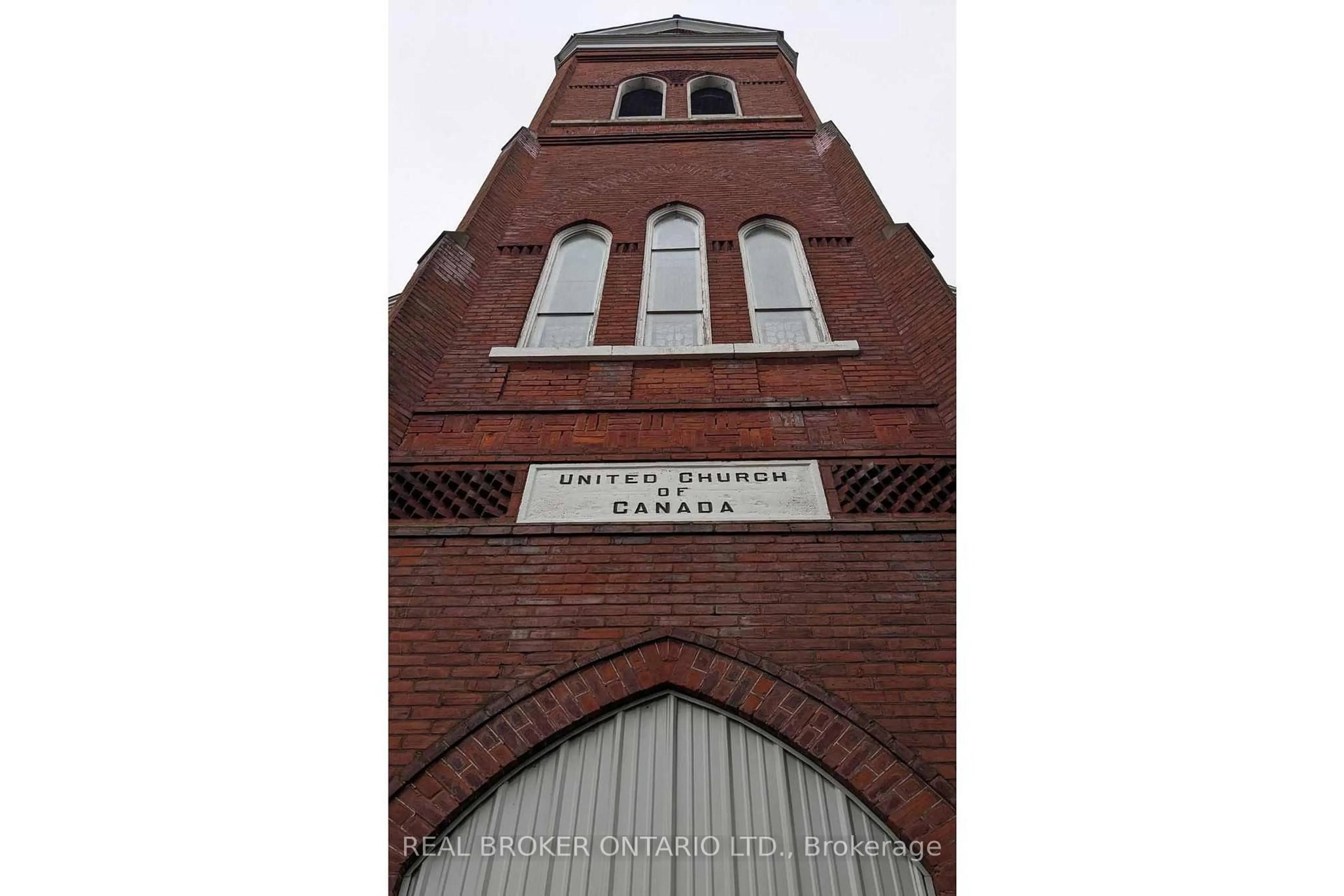 Blurry image for 2048 Albert St, Howick Ontario N0G 1X0