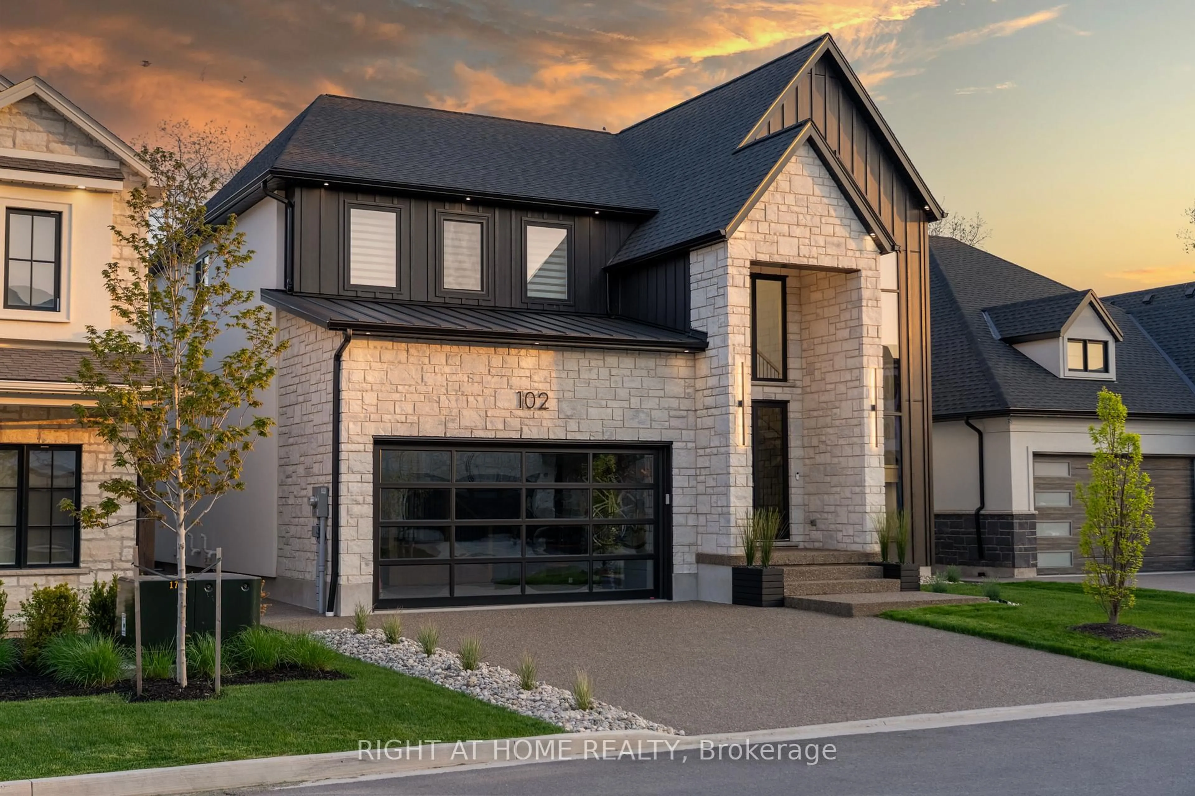 Home with brick exterior material, street for 102 Millpond Rd, Niagara-on-the-Lake Ontario L0S 1J1