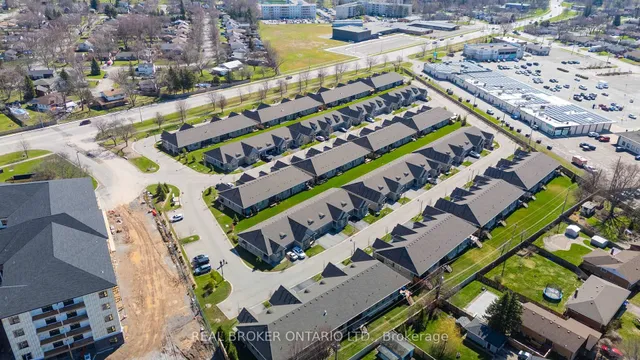 18 Borden Tr, Welland 5