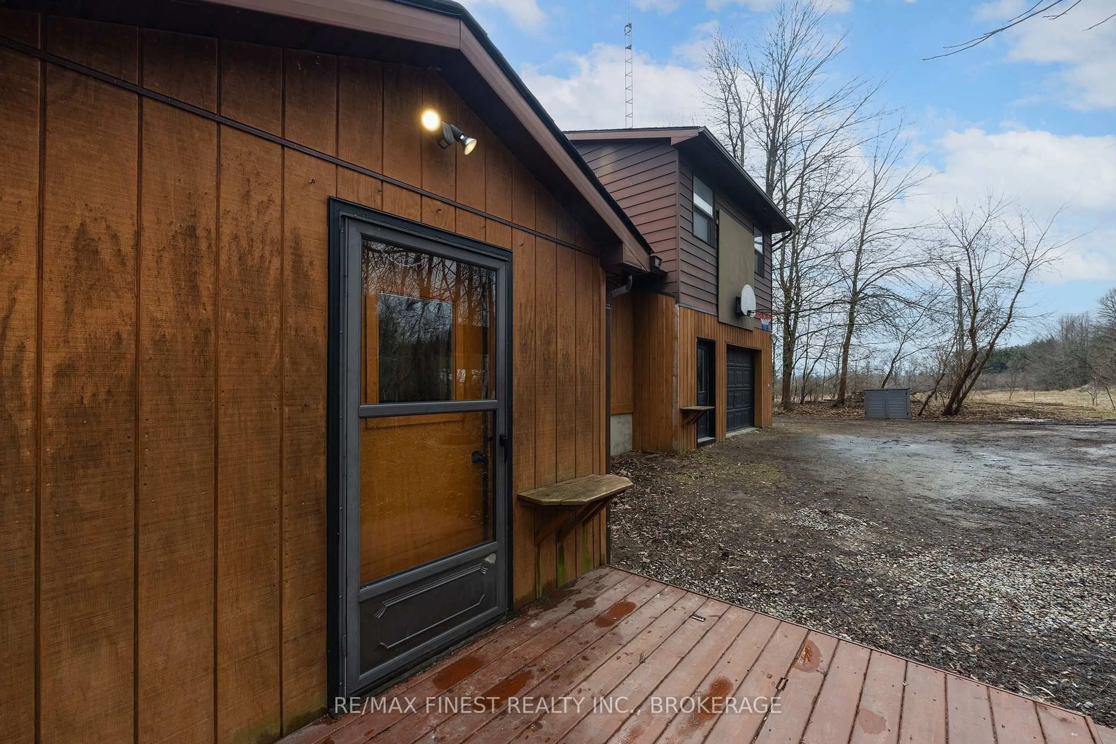 Unknown for 143 Taylor Rd, Front of Leeds & Seeleys Bay Ontario K7G 2V3