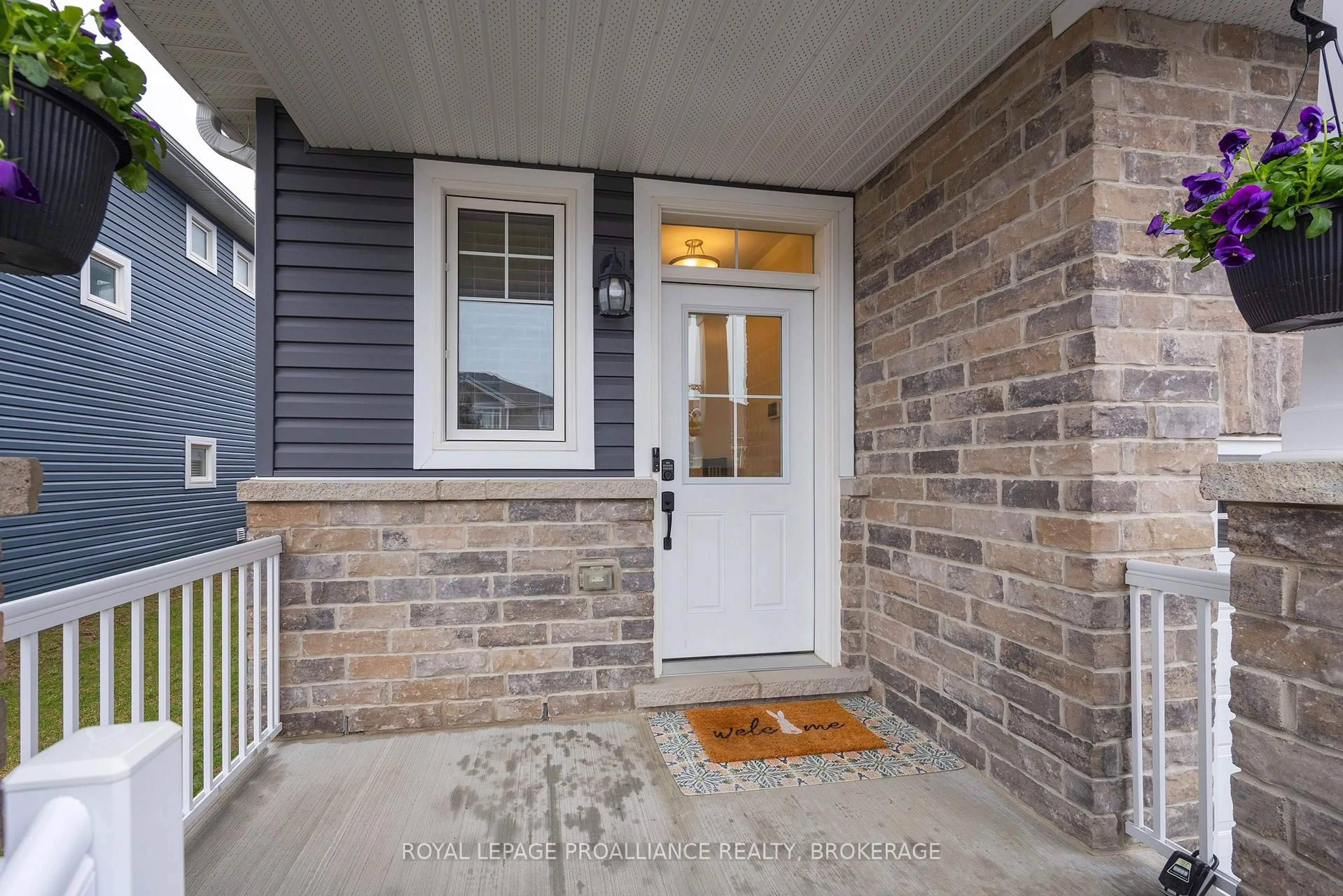Indoor entryway for 105 Hazlett St, Loyalist Ontario K7N 0C1